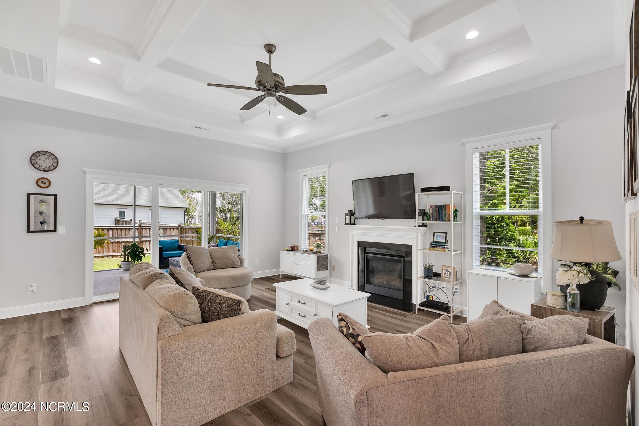 2201 Sloop Point Road