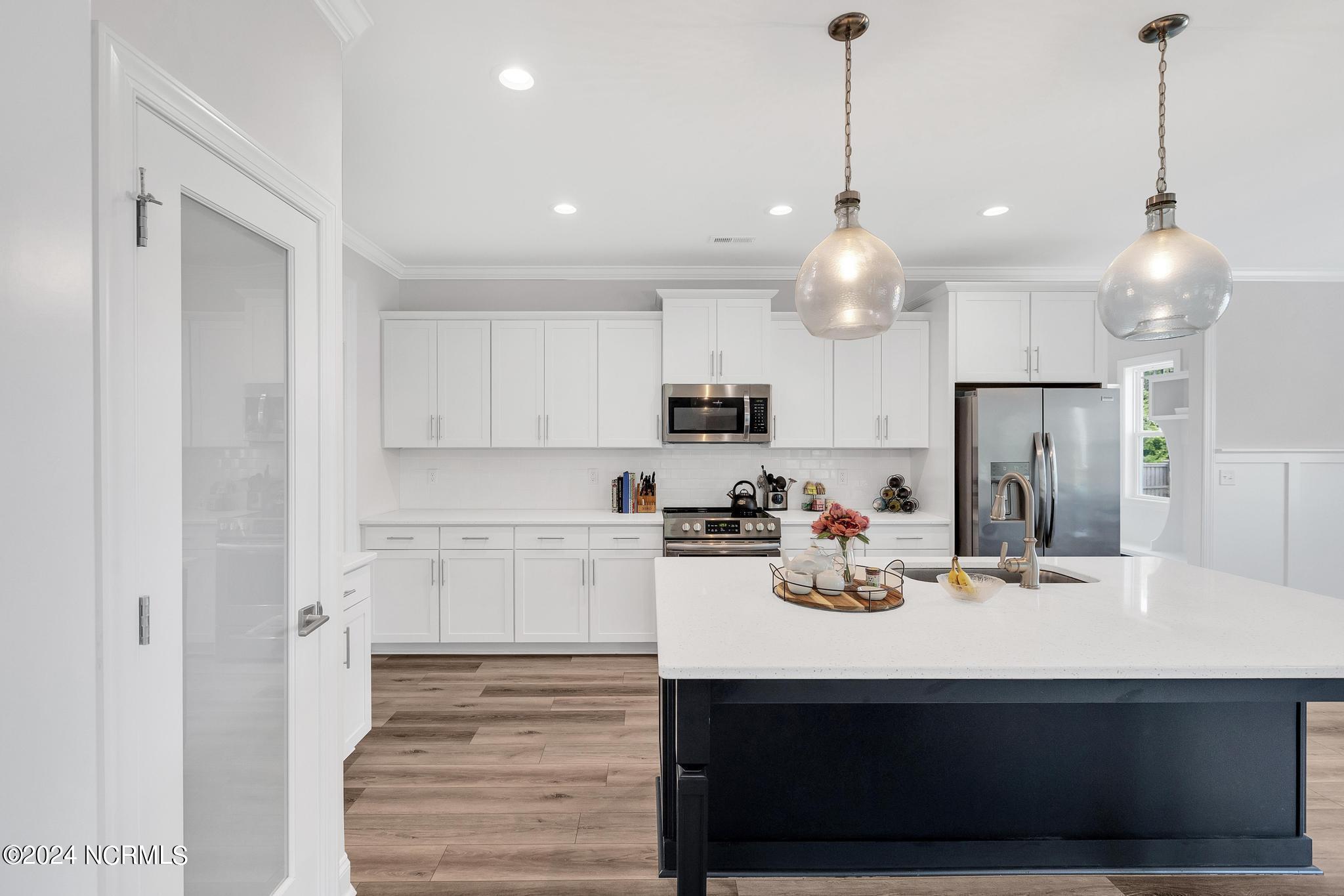 2201 Sloop Point Road