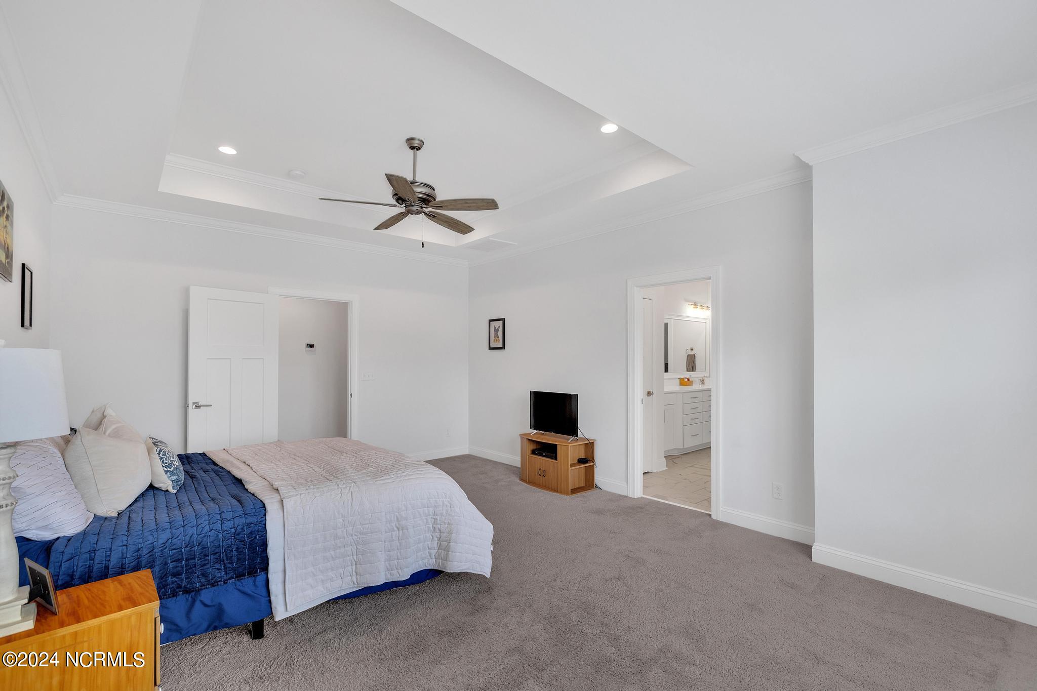 2201 Sloop Point Road