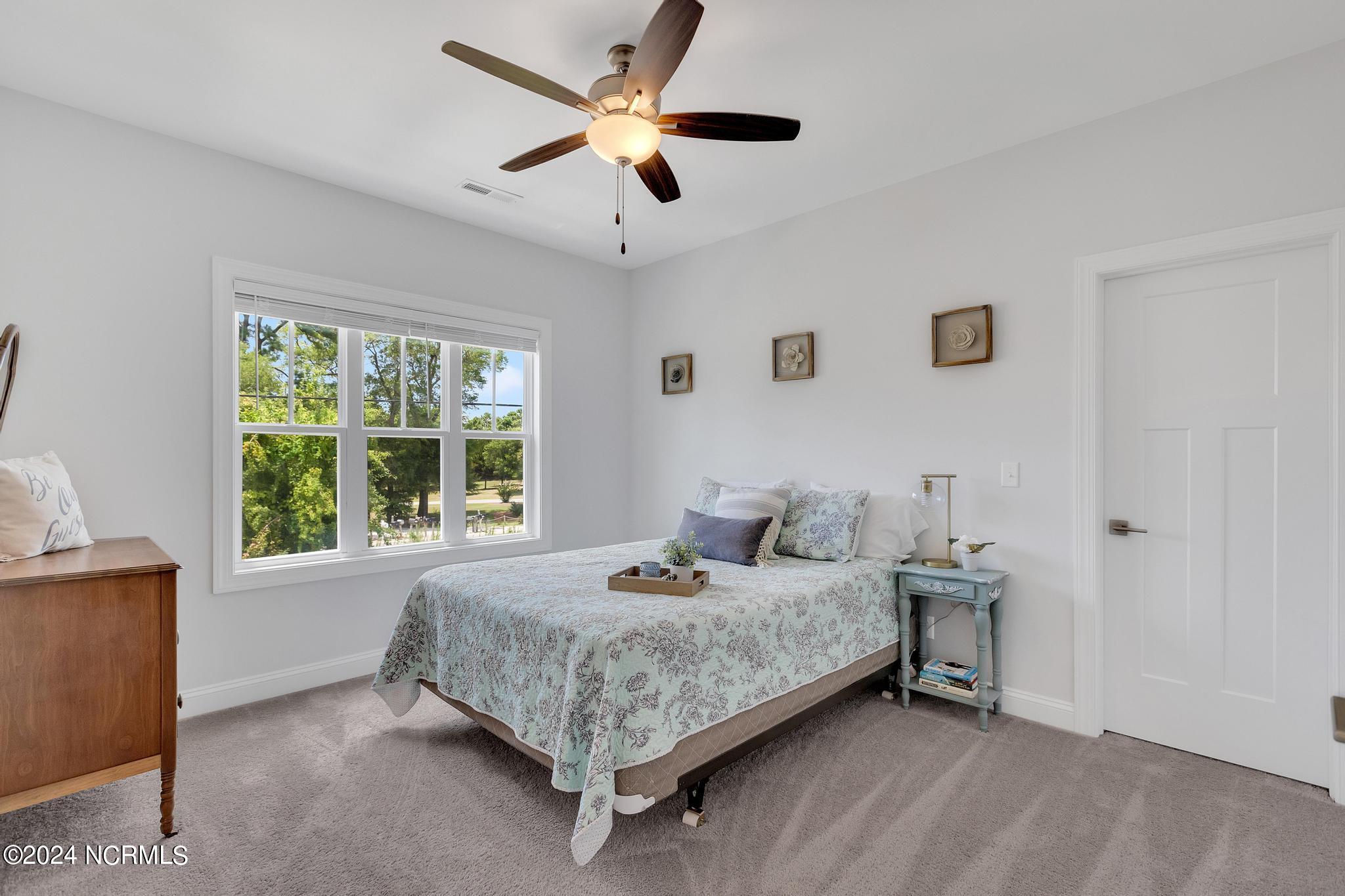 2201 Sloop Point Road