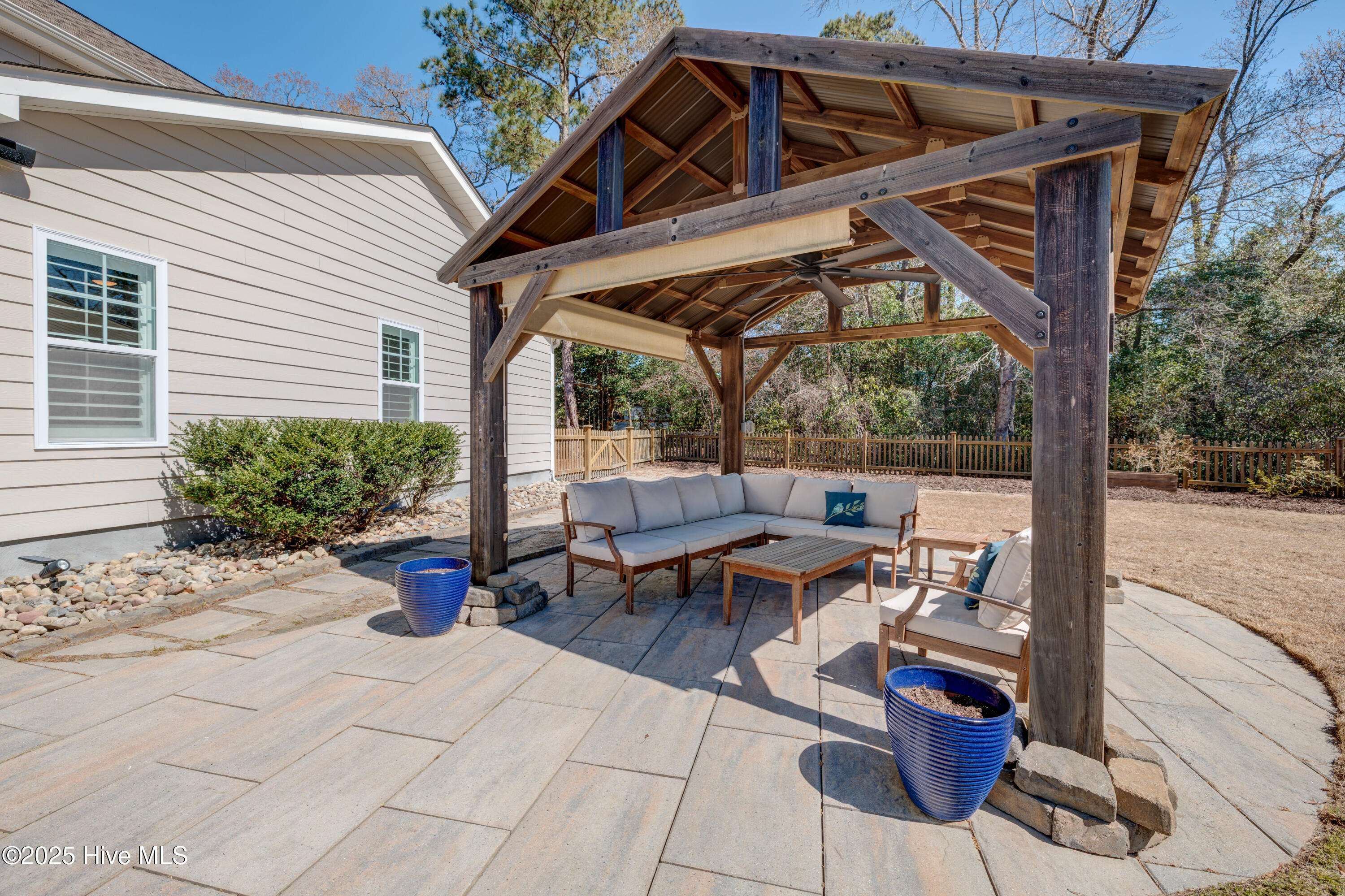 80 Rice Flat Bay Street