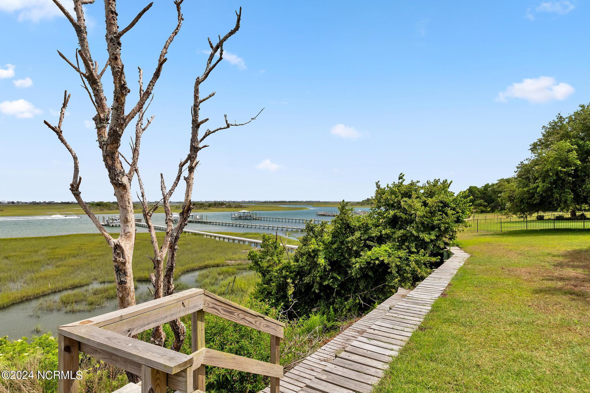 108 Inlet Court