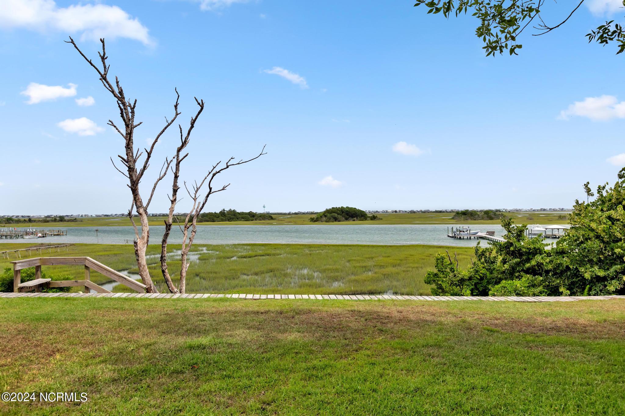108 Inlet Court