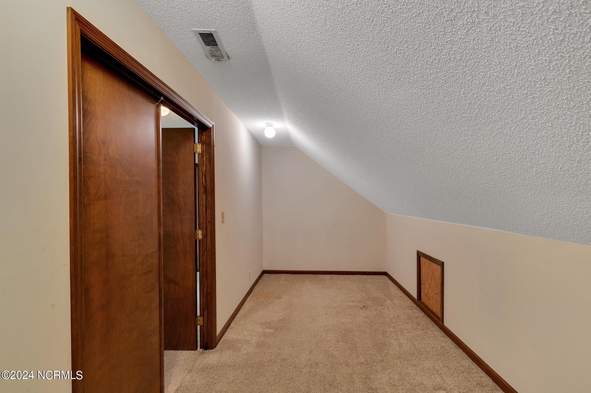 108 Inlet Court