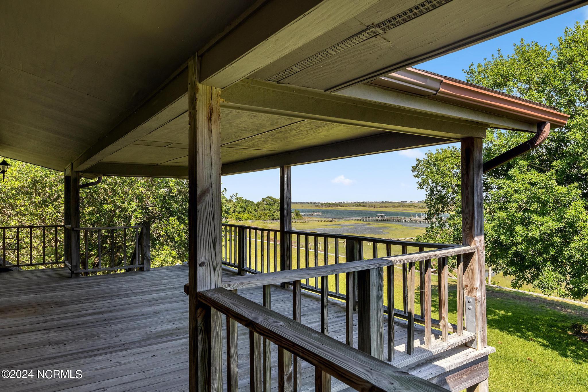 108 Inlet Court