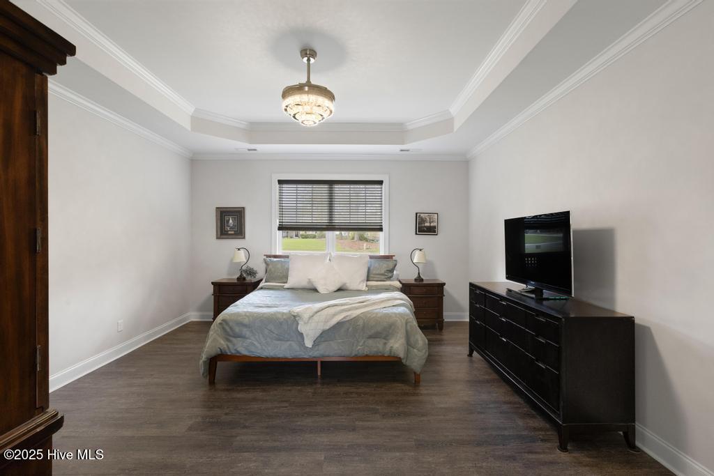 354 Crown Pointe Drive