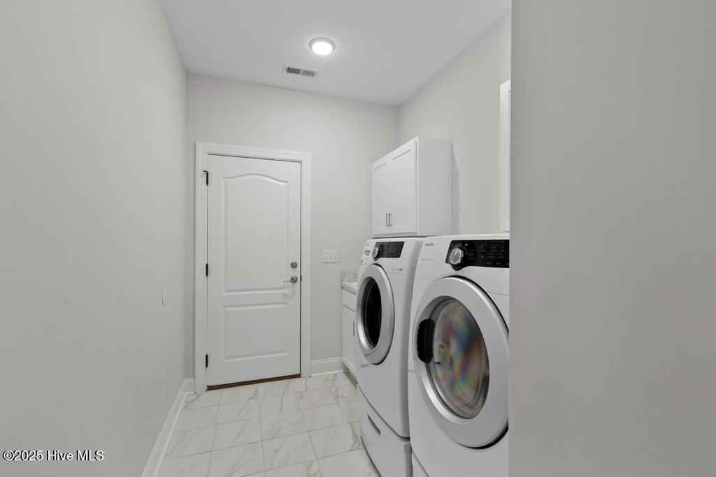 354 Crown Pointe Drive