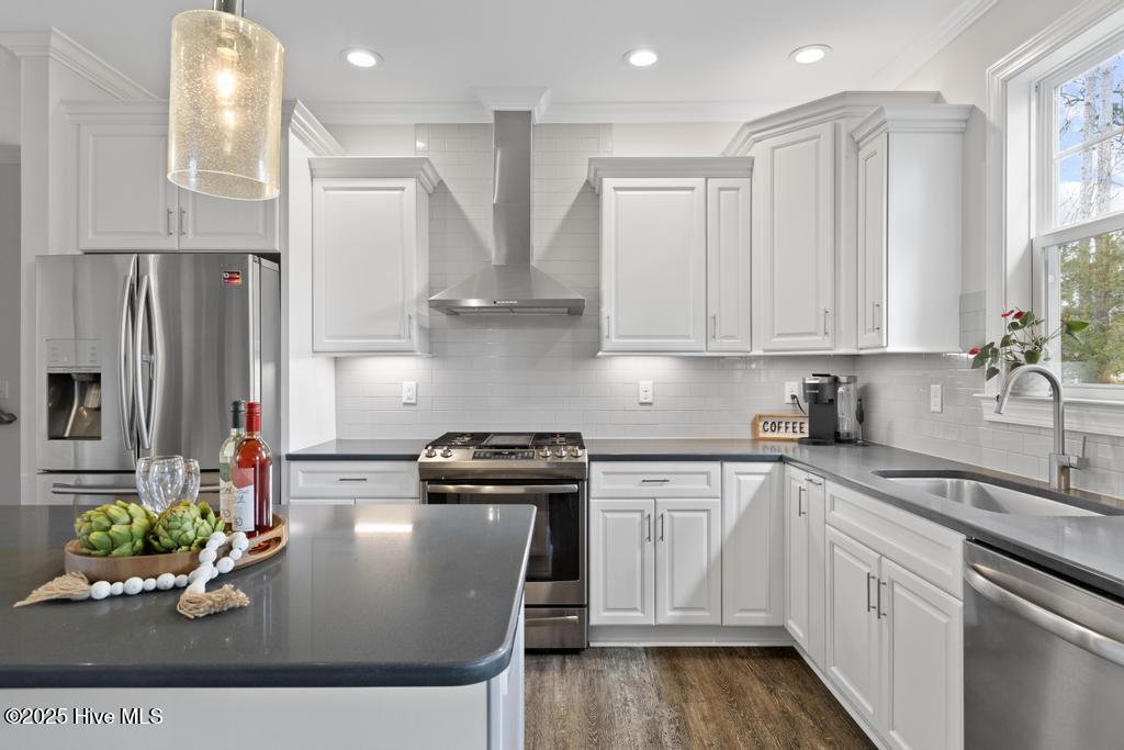 354 Crown Pointe Drive