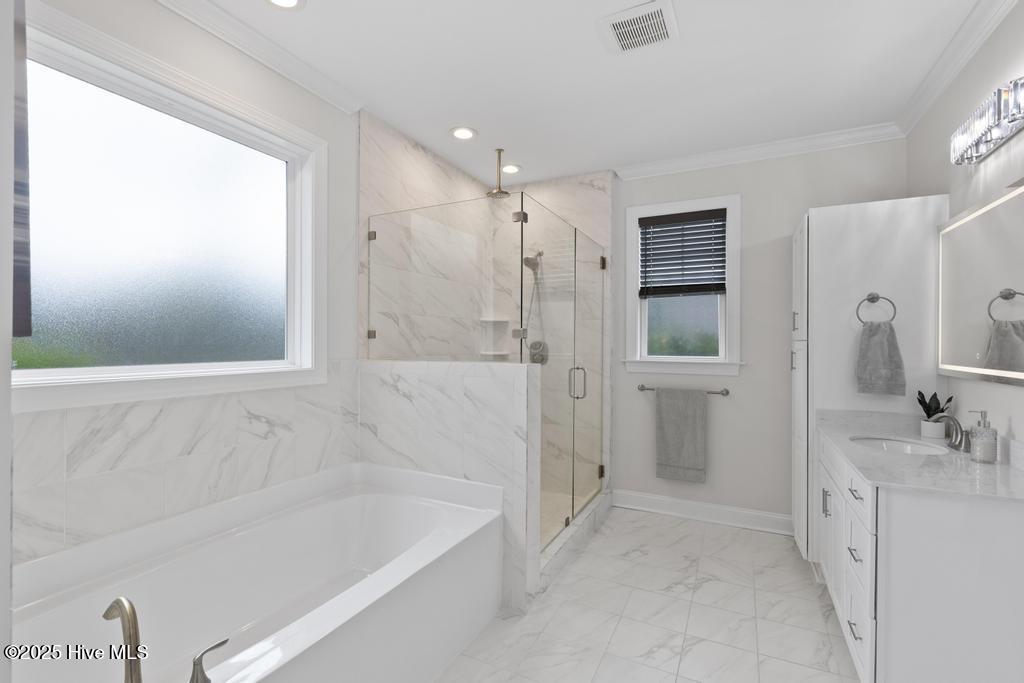 354 Crown Pointe Drive