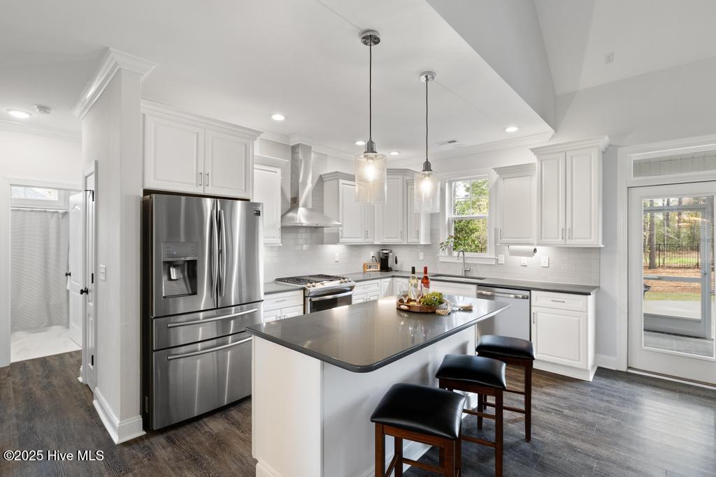 354 Crown Pointe Drive