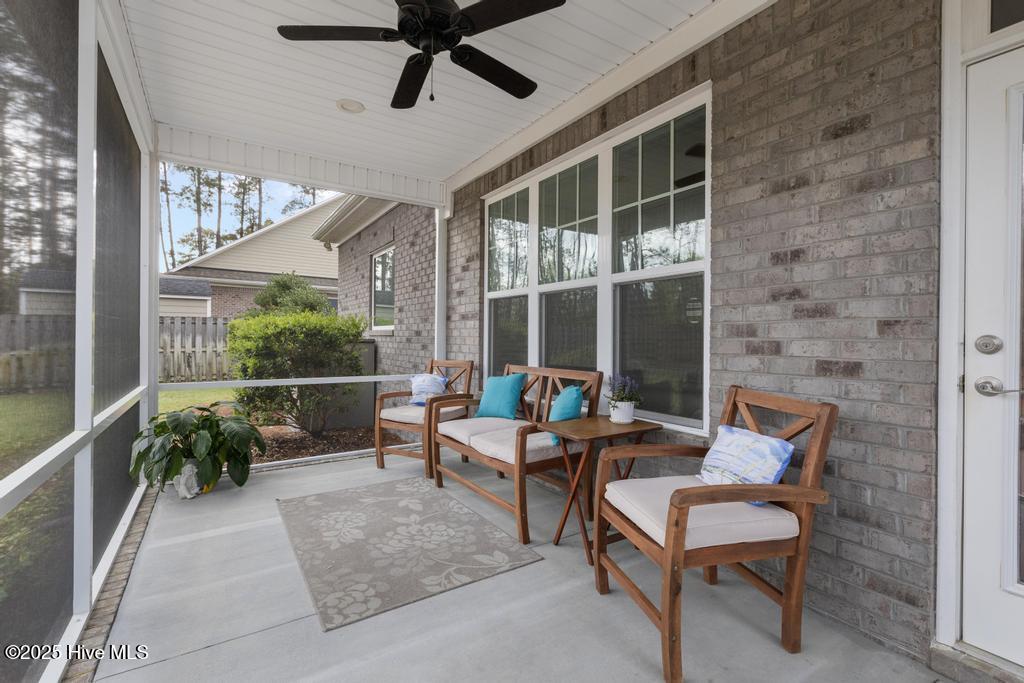 354 Crown Pointe Drive