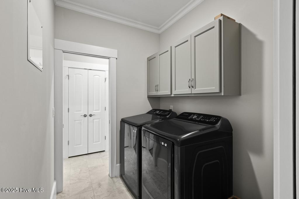 323 Lightning Bug Lane