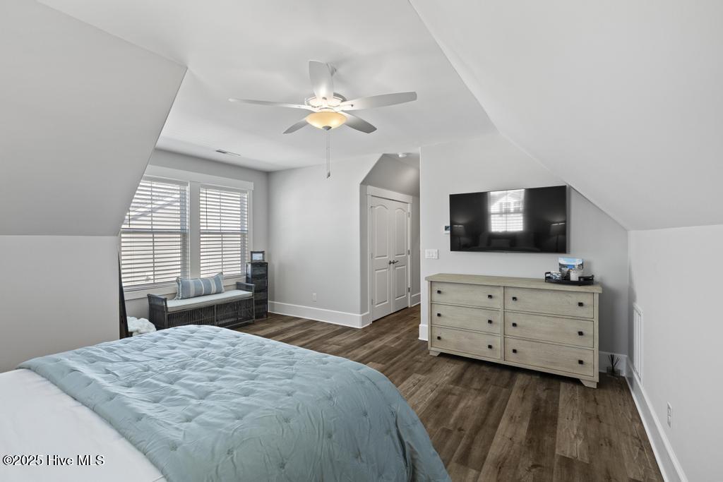 323 Lightning Bug Lane