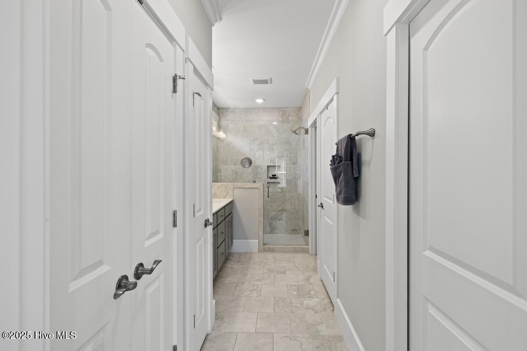 323 Lightning Bug Lane