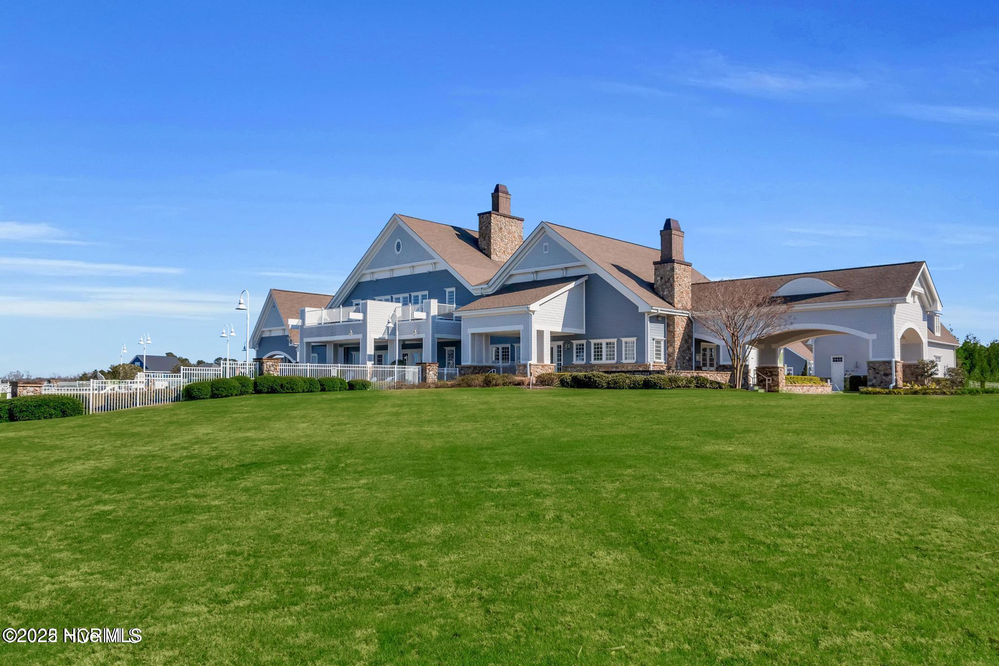 323 Lightning Bug Lane