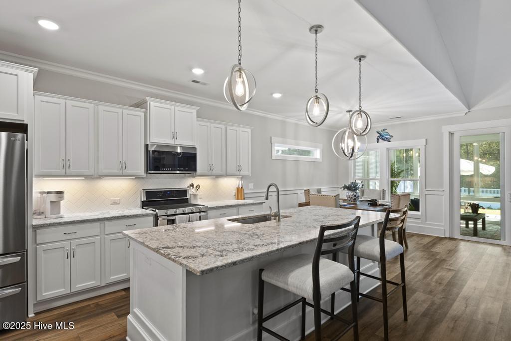 323 Lightning Bug Lane