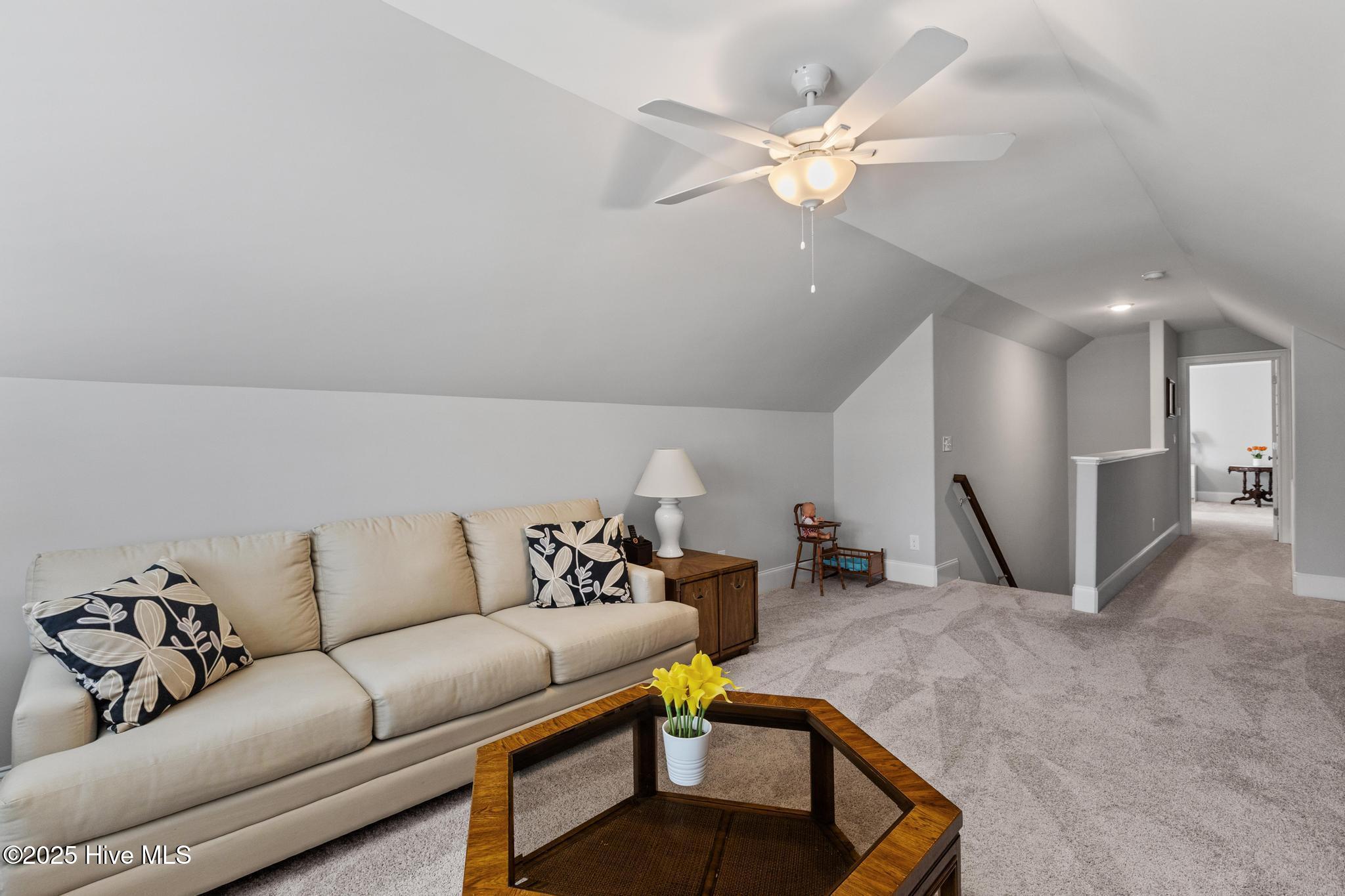 328 Lake Firefly Loop