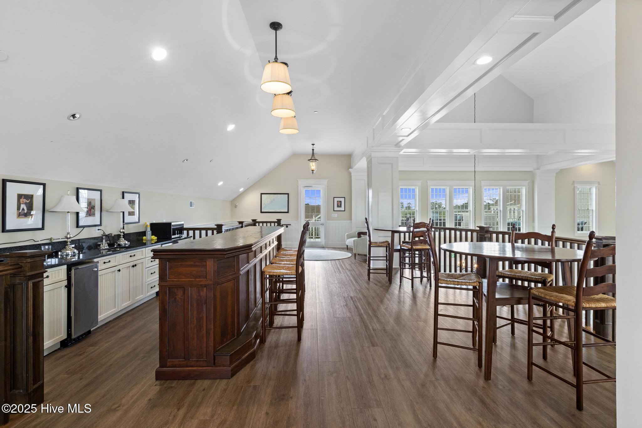 328 Lake Firefly Loop