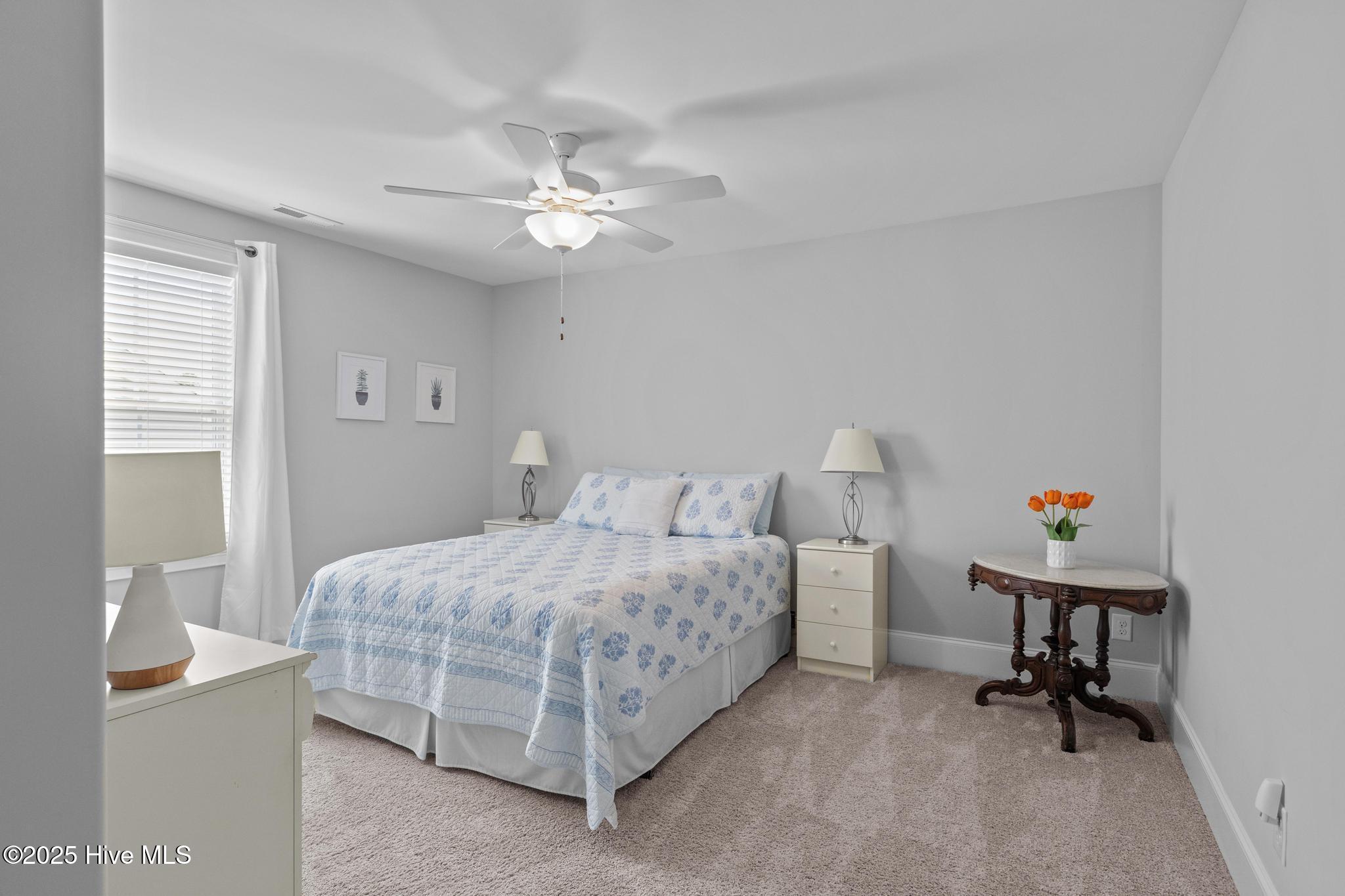 328 Lake Firefly Loop