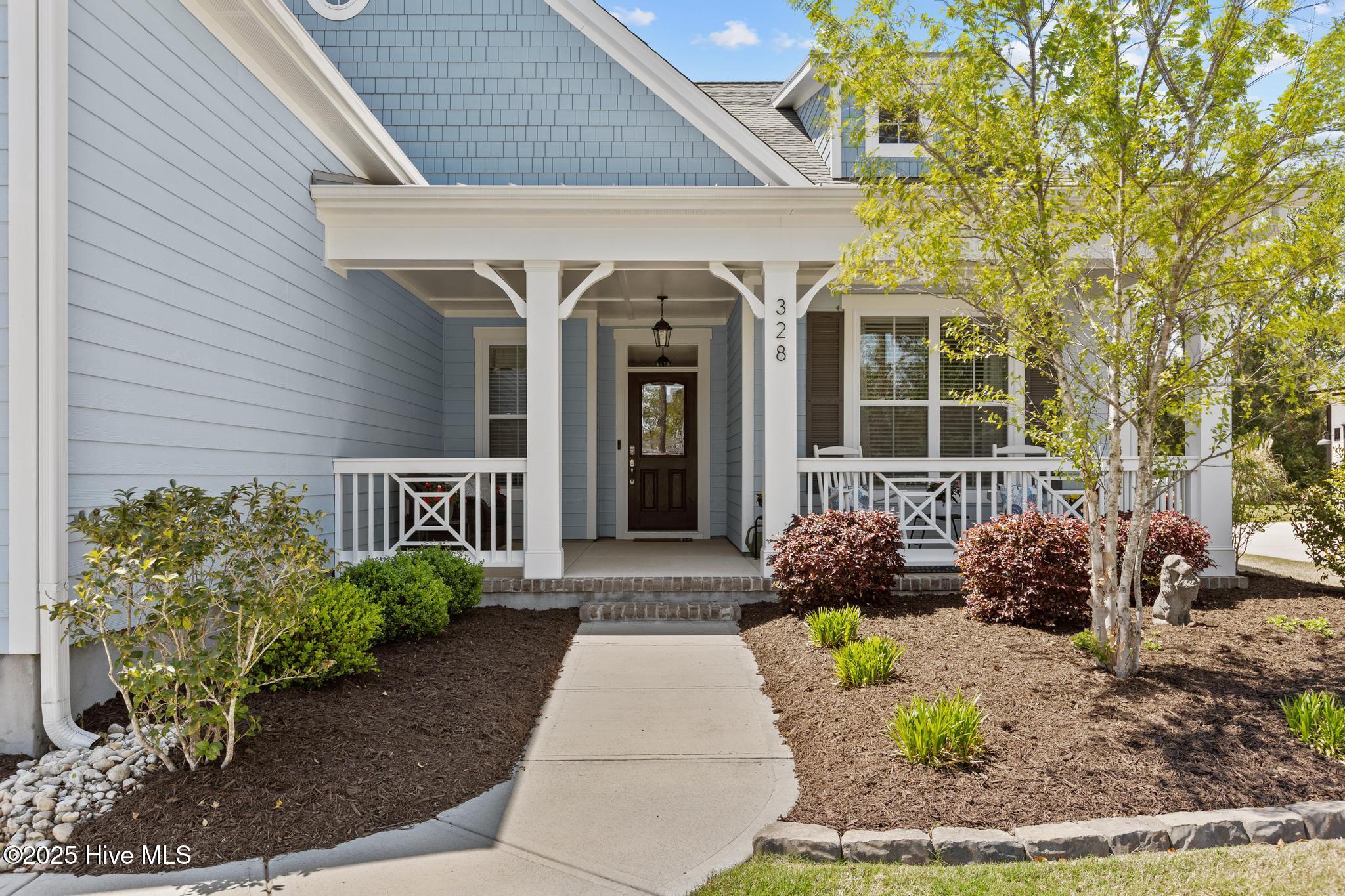 328 Lake Firefly Loop