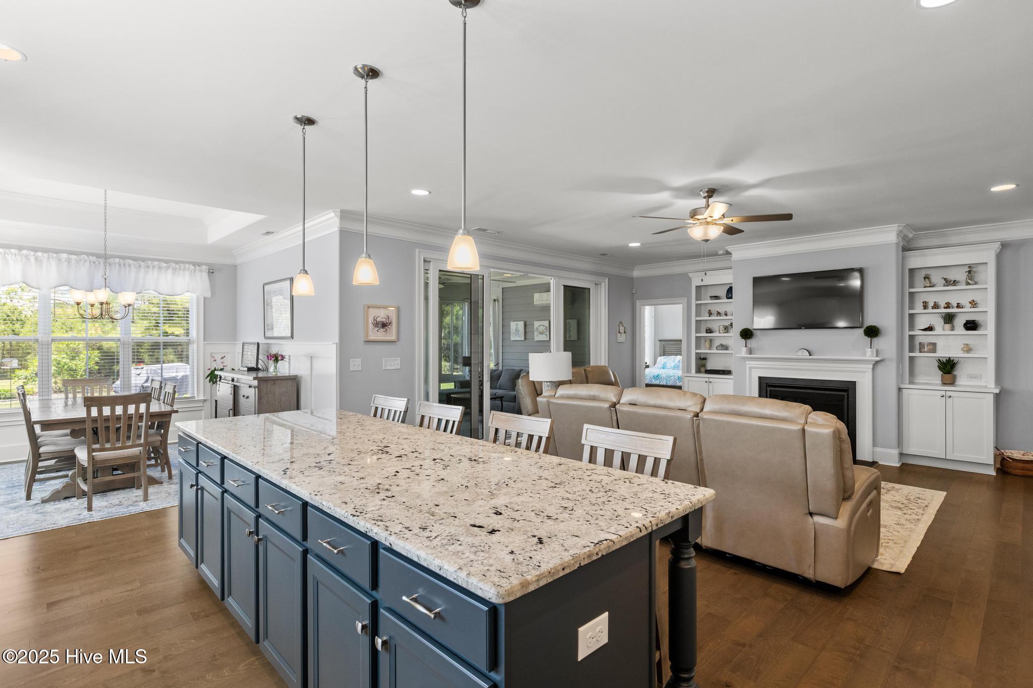 328 Lake Firefly Loop