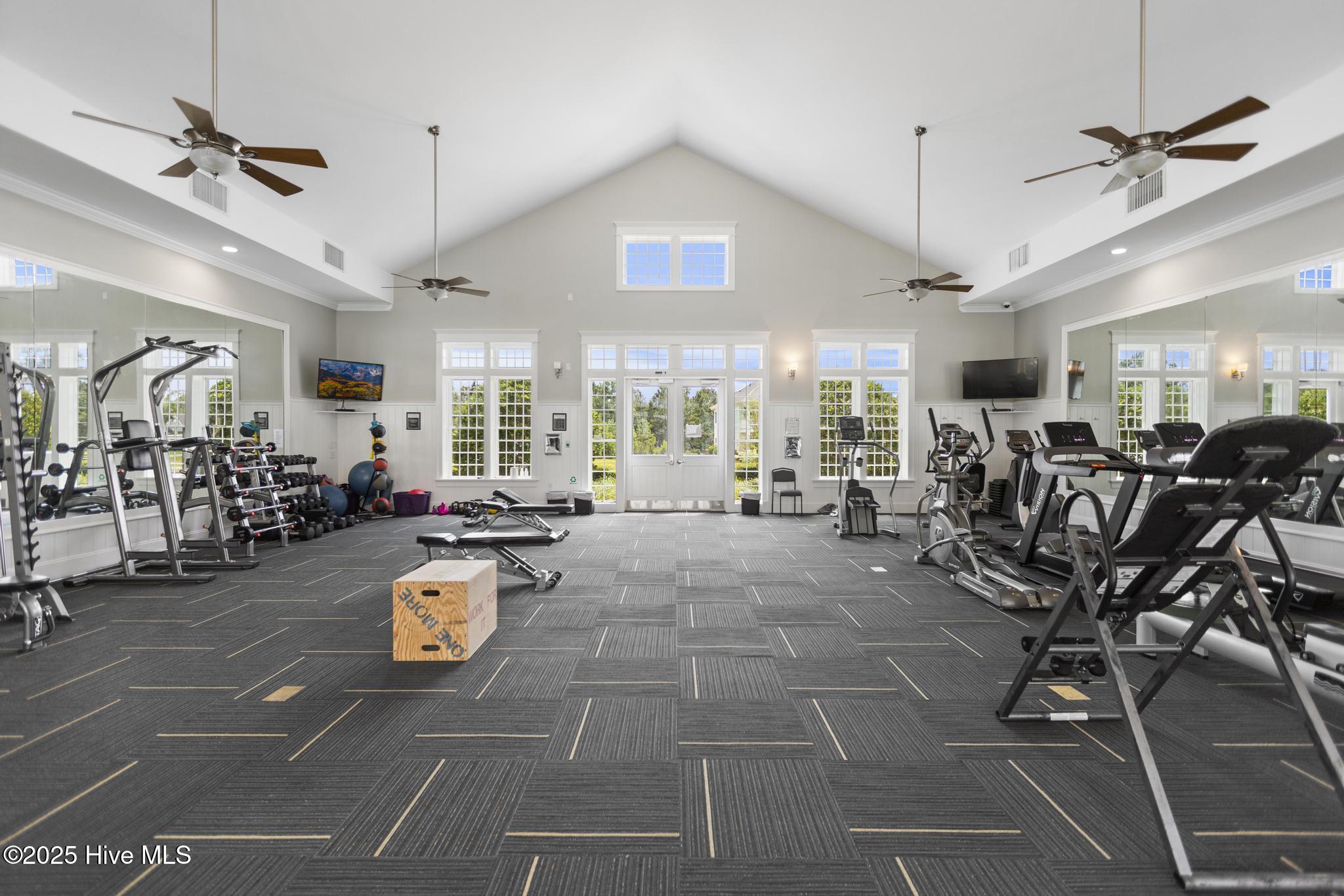 328 Lake Firefly Loop