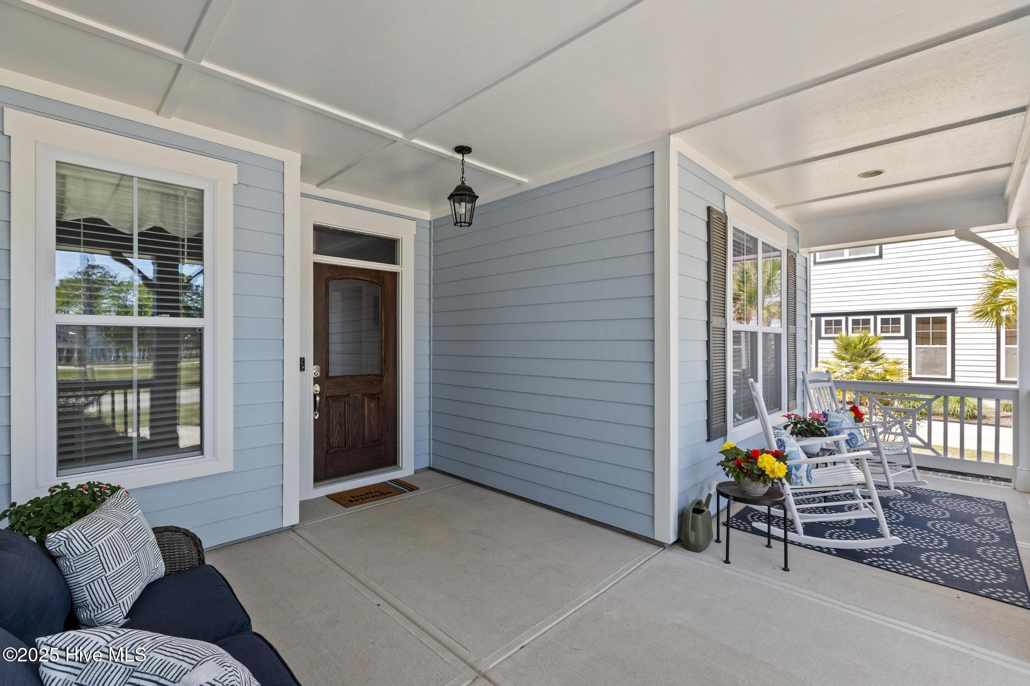 328 Lake Firefly Loop