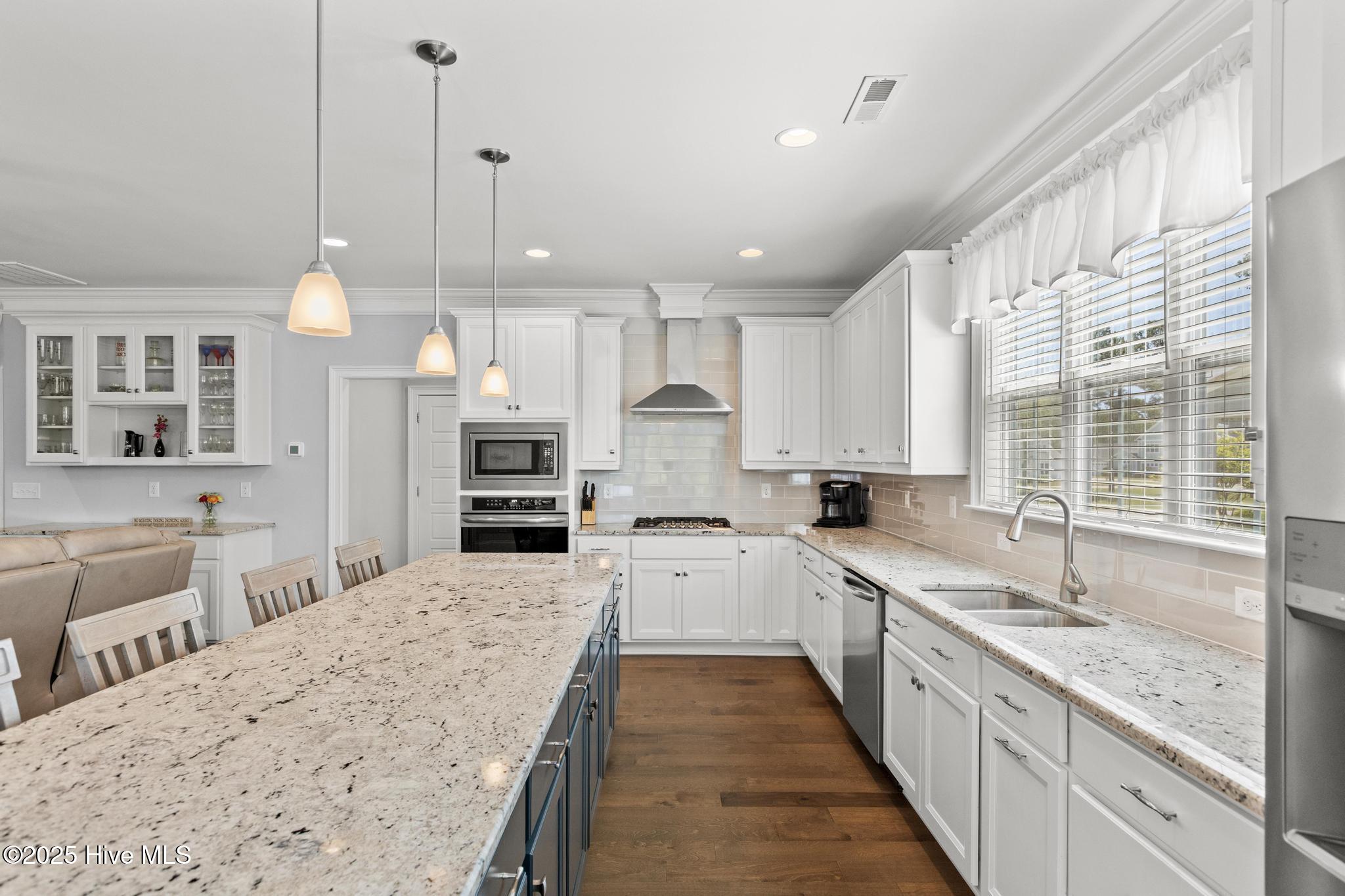 328 Lake Firefly Loop