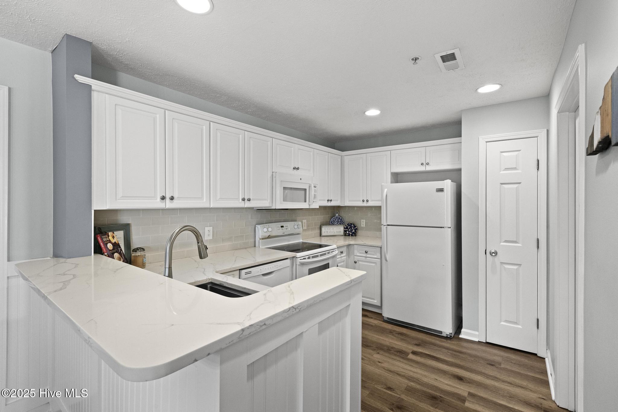 625 Spencer Farlow Drive, 20