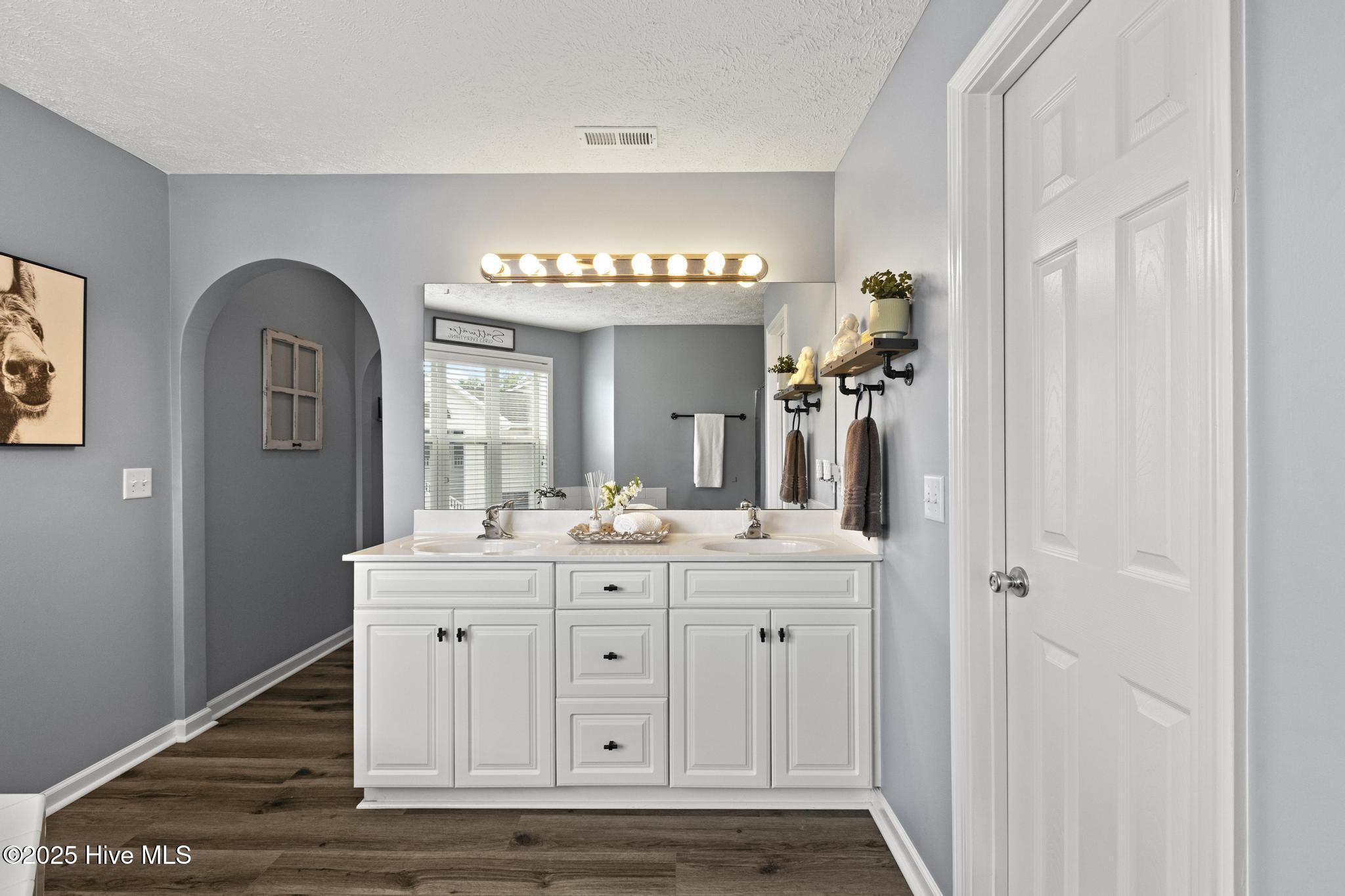 625 Spencer Farlow Drive, 20