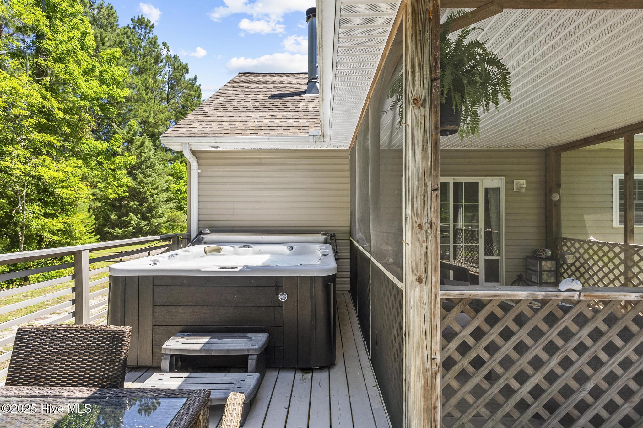 345 Knollwood Drive