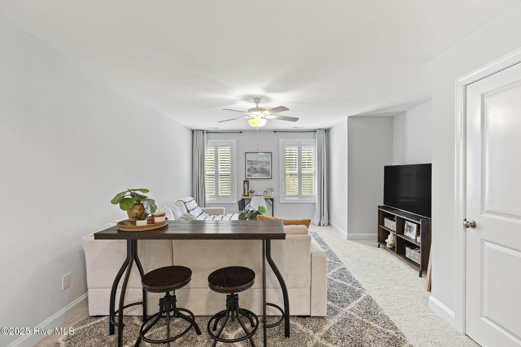 210 W Weatherbee Way