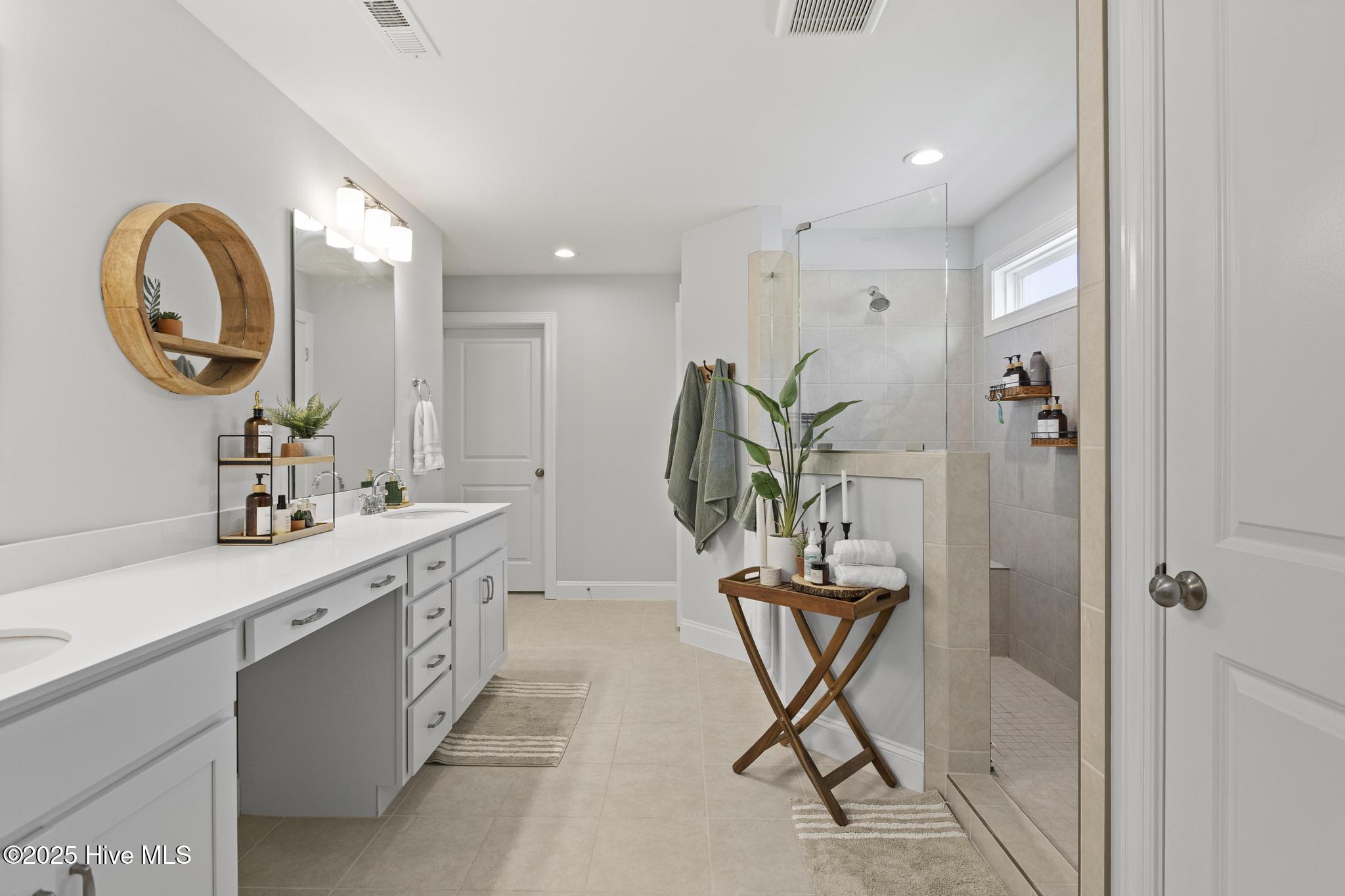 210 W Weatherbee Way