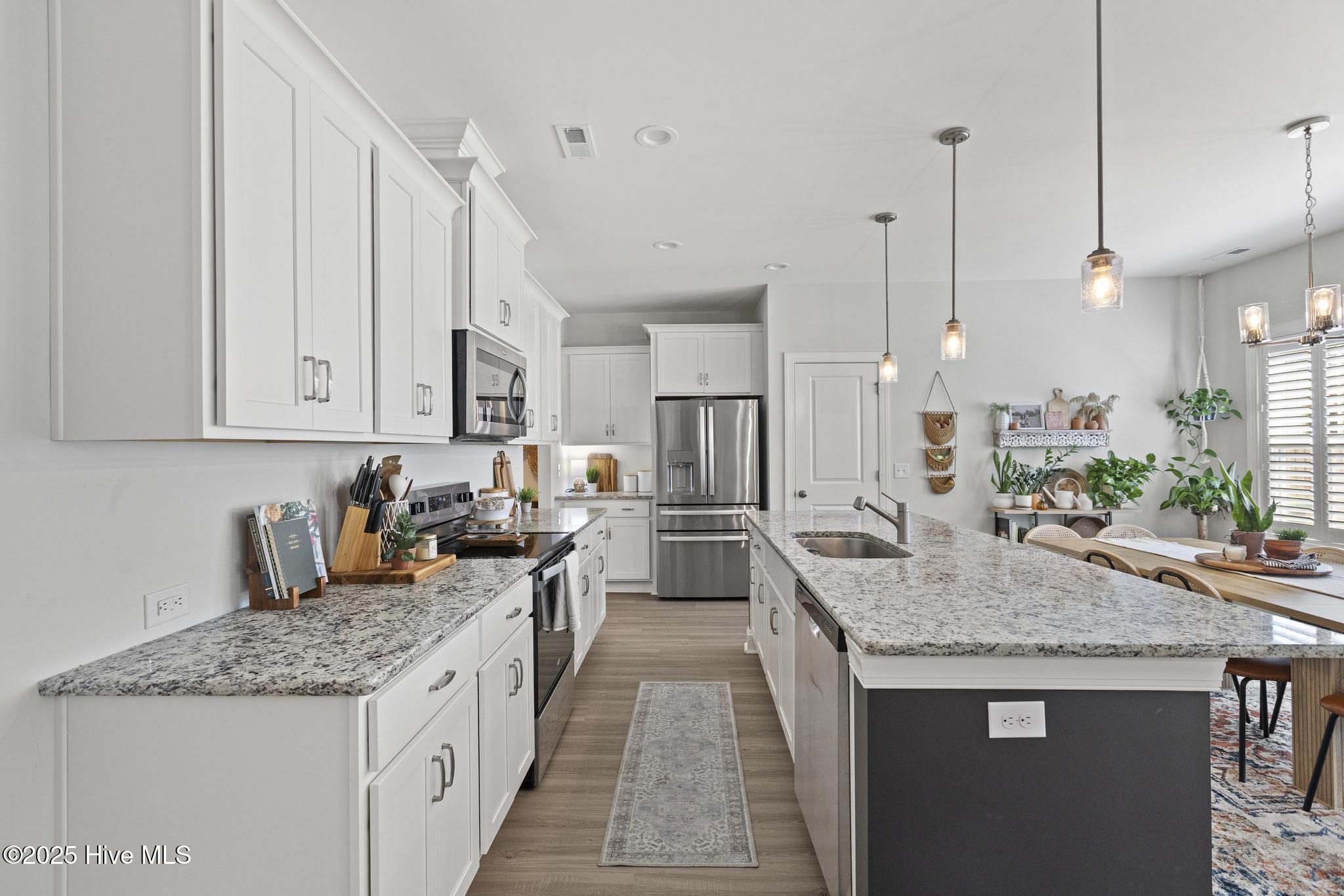 210 W Weatherbee Way