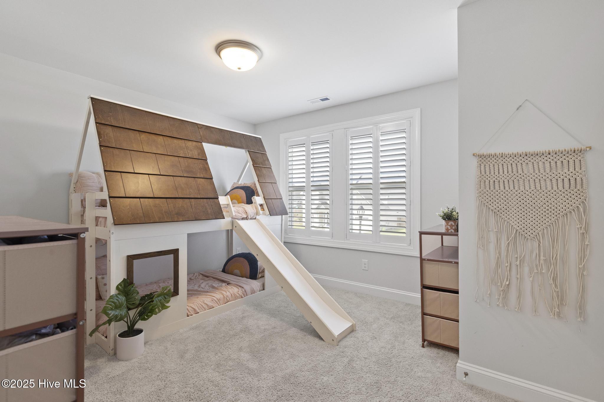 210 W Weatherbee Way