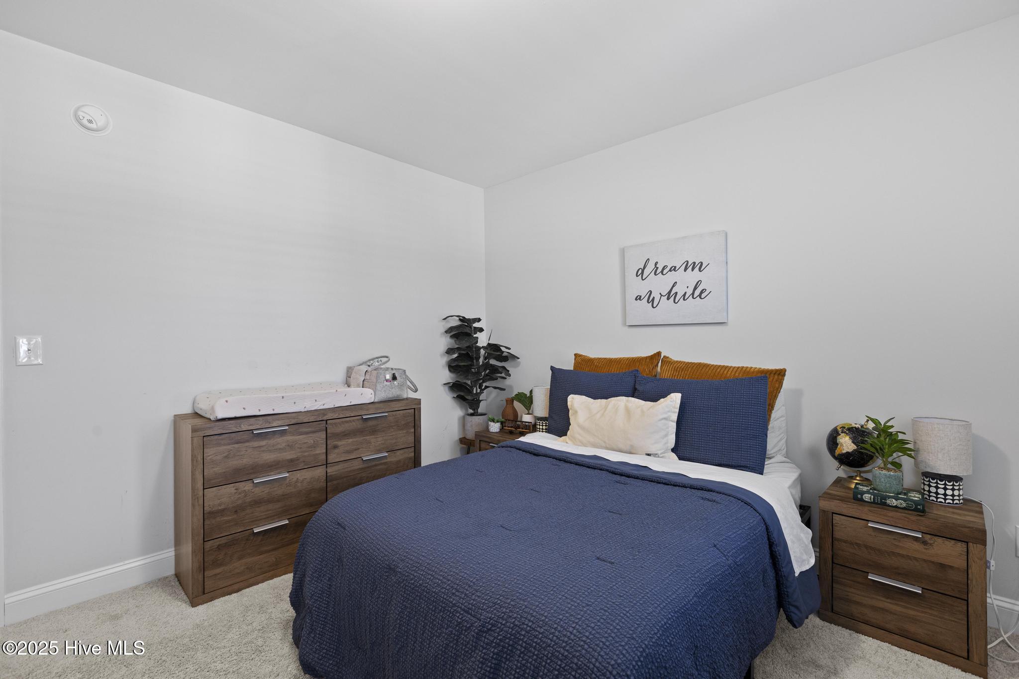 210 W Weatherbee Way