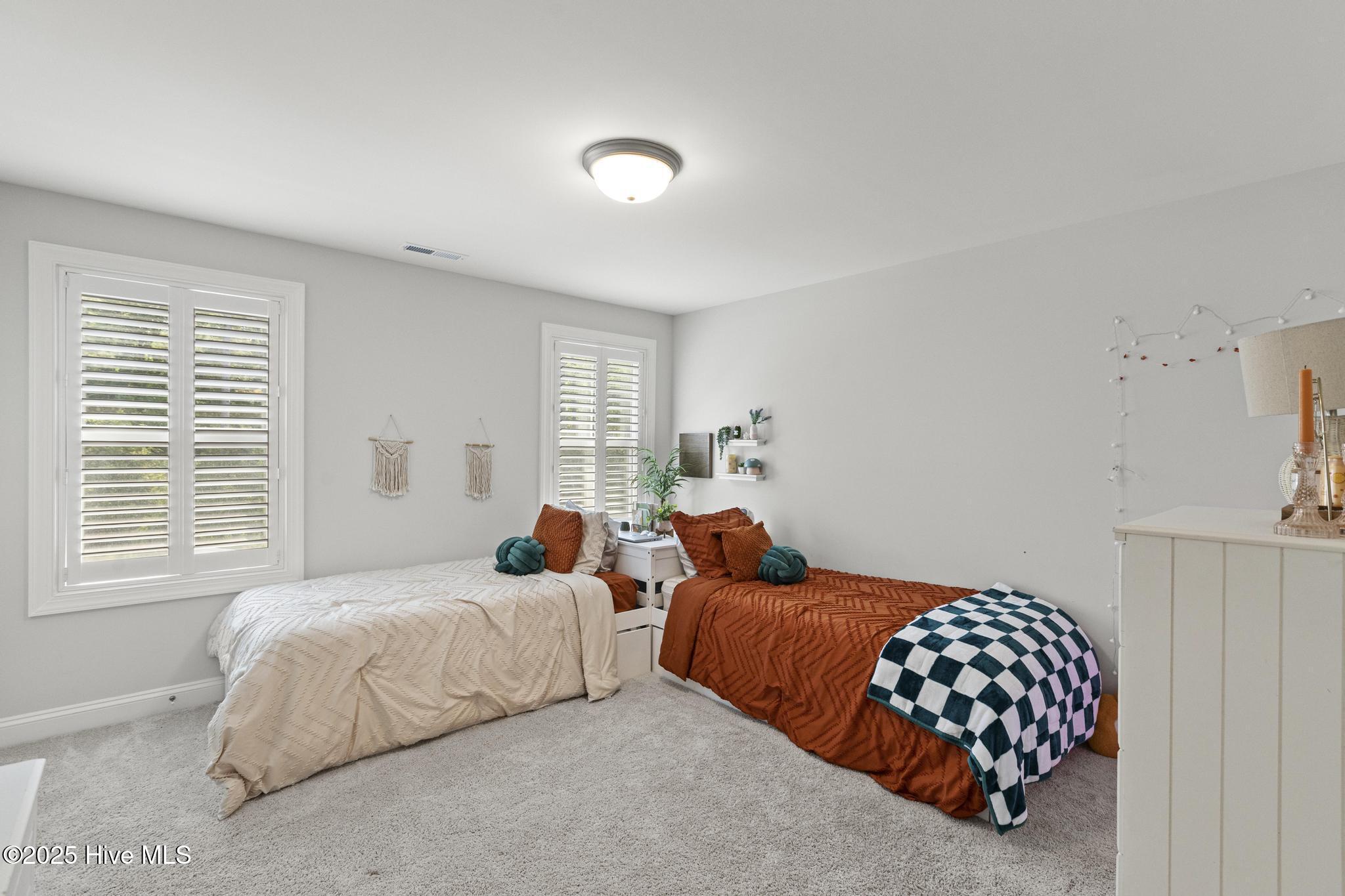 210 W Weatherbee Way