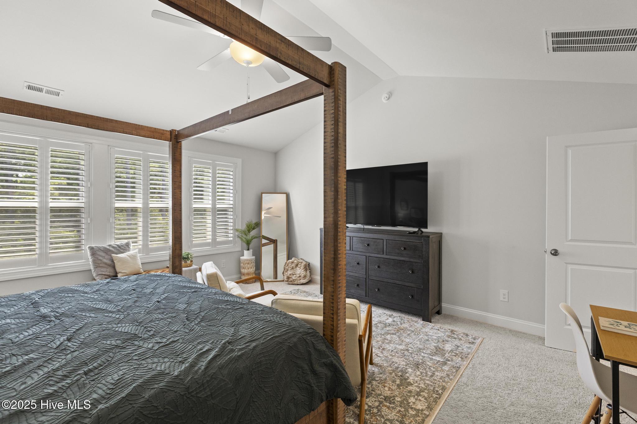 210 W Weatherbee Way