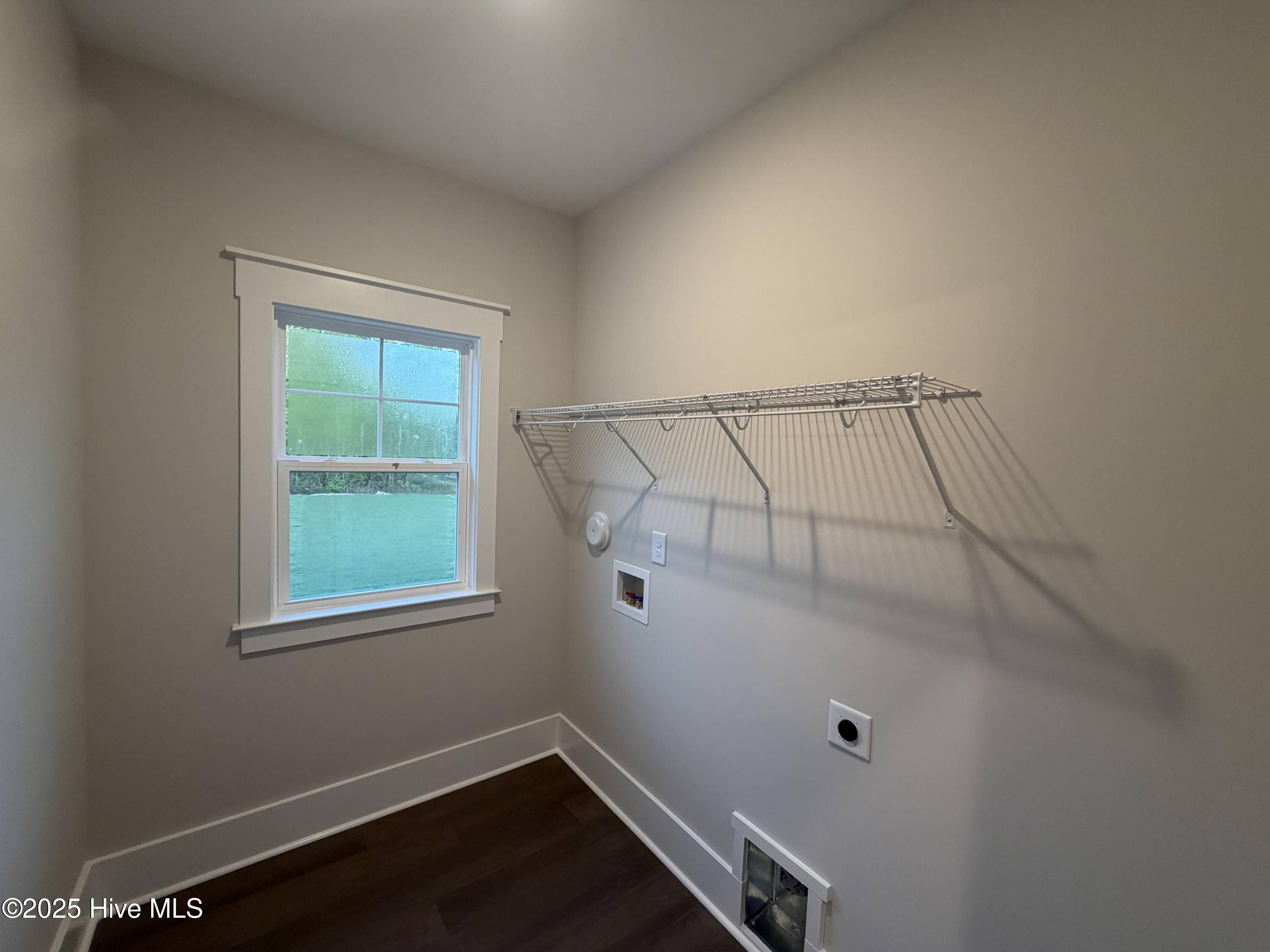 63 N Flicker Meadow