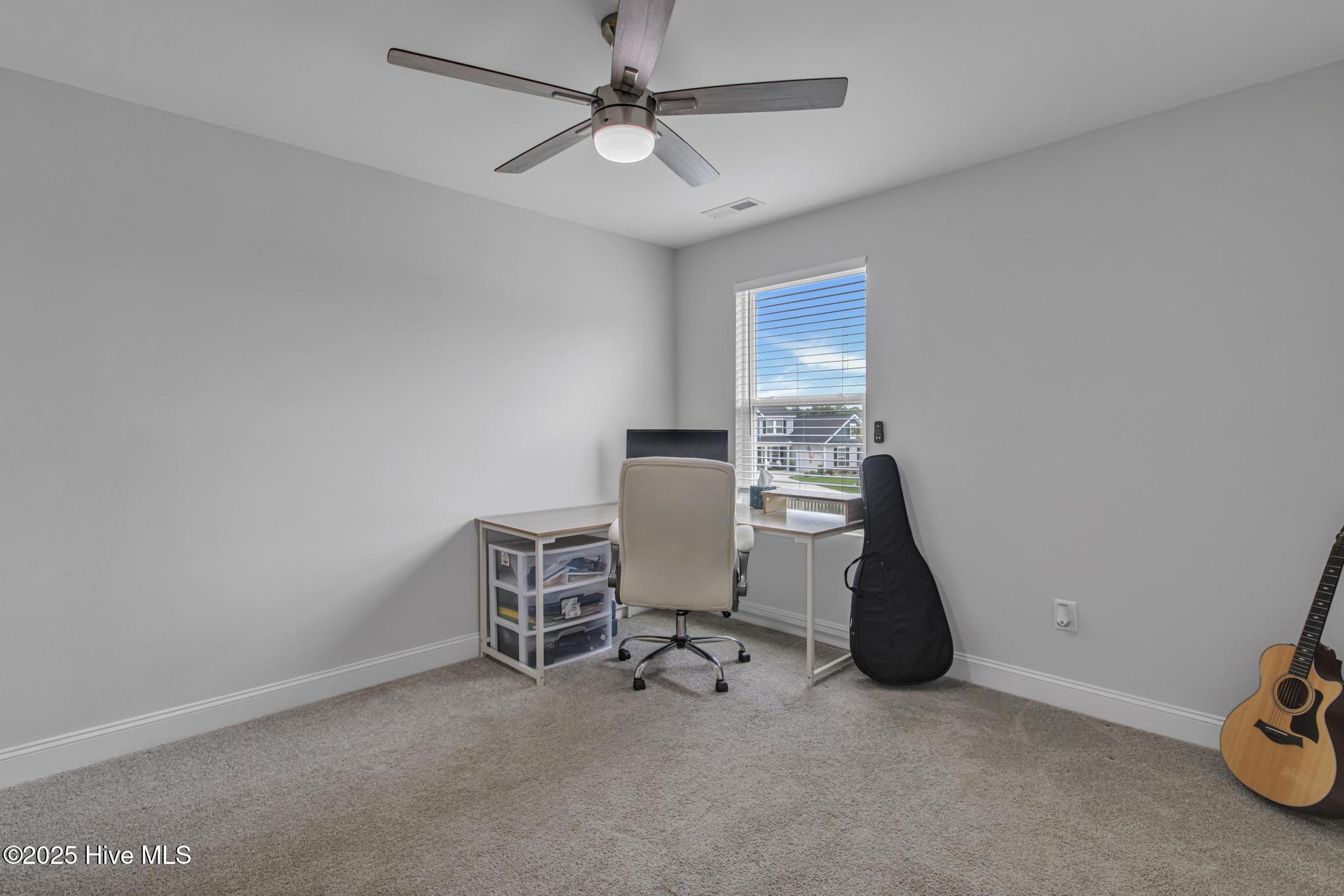 206 E Red Head Circle