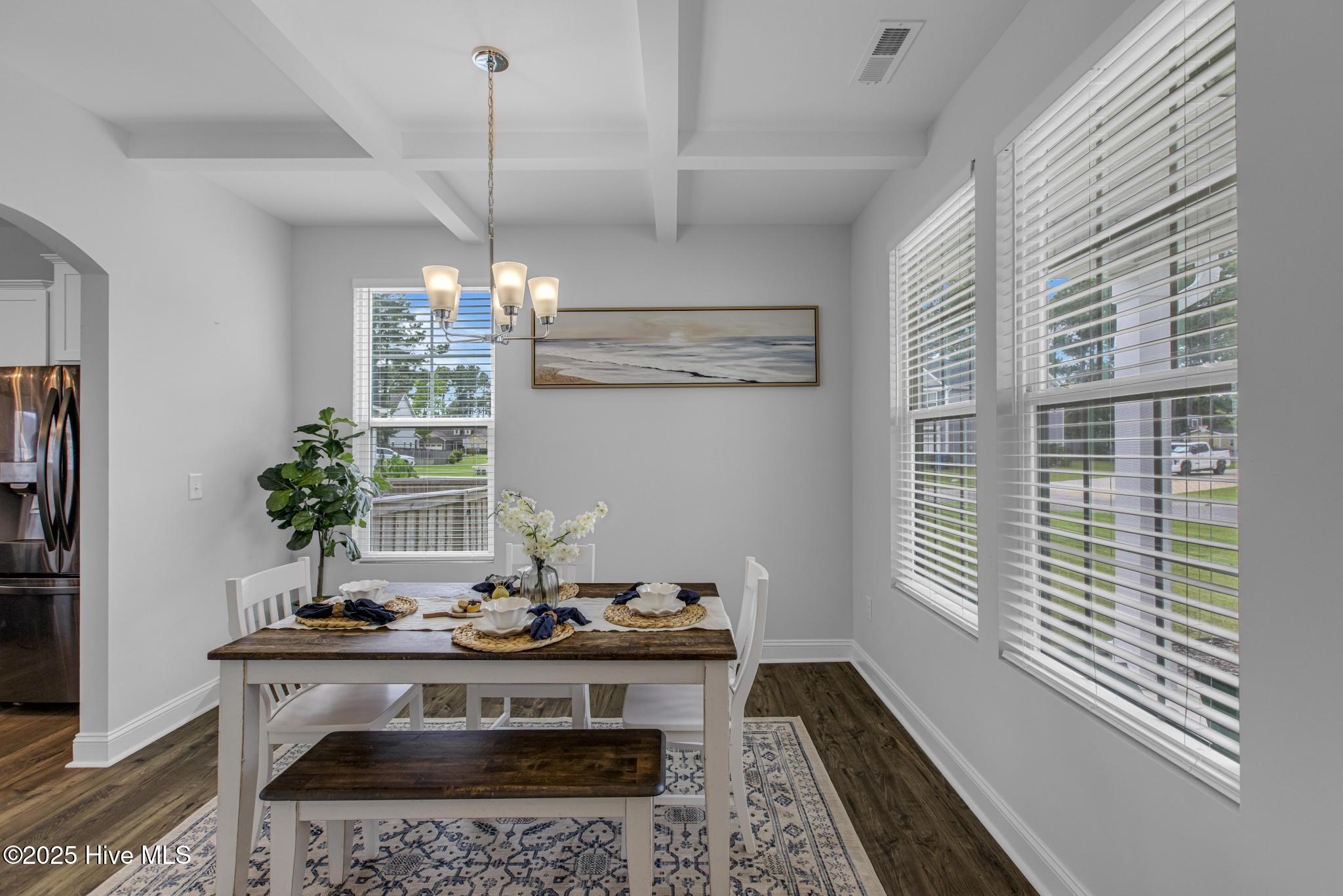 206 E Red Head Circle