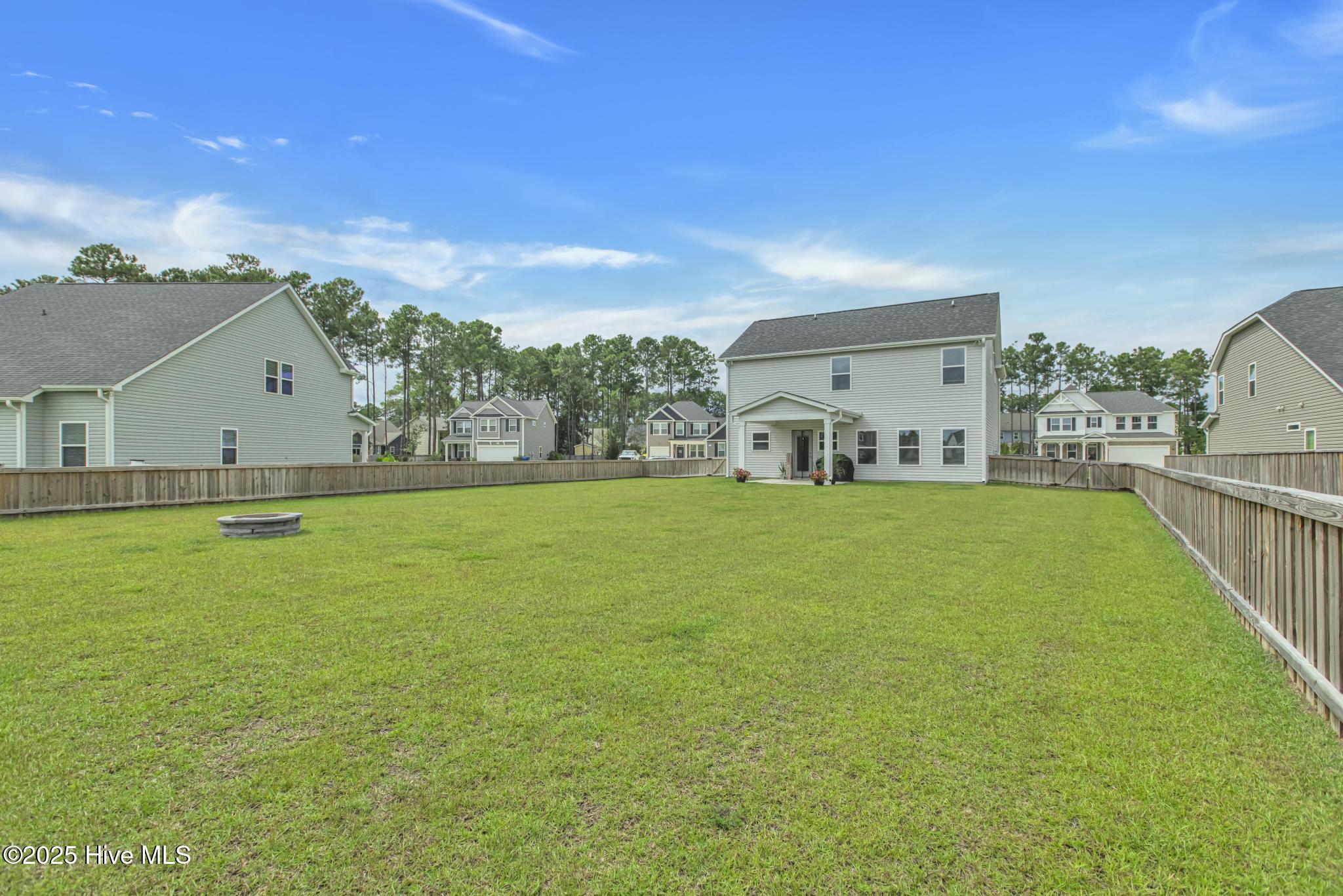 206 E Red Head Circle