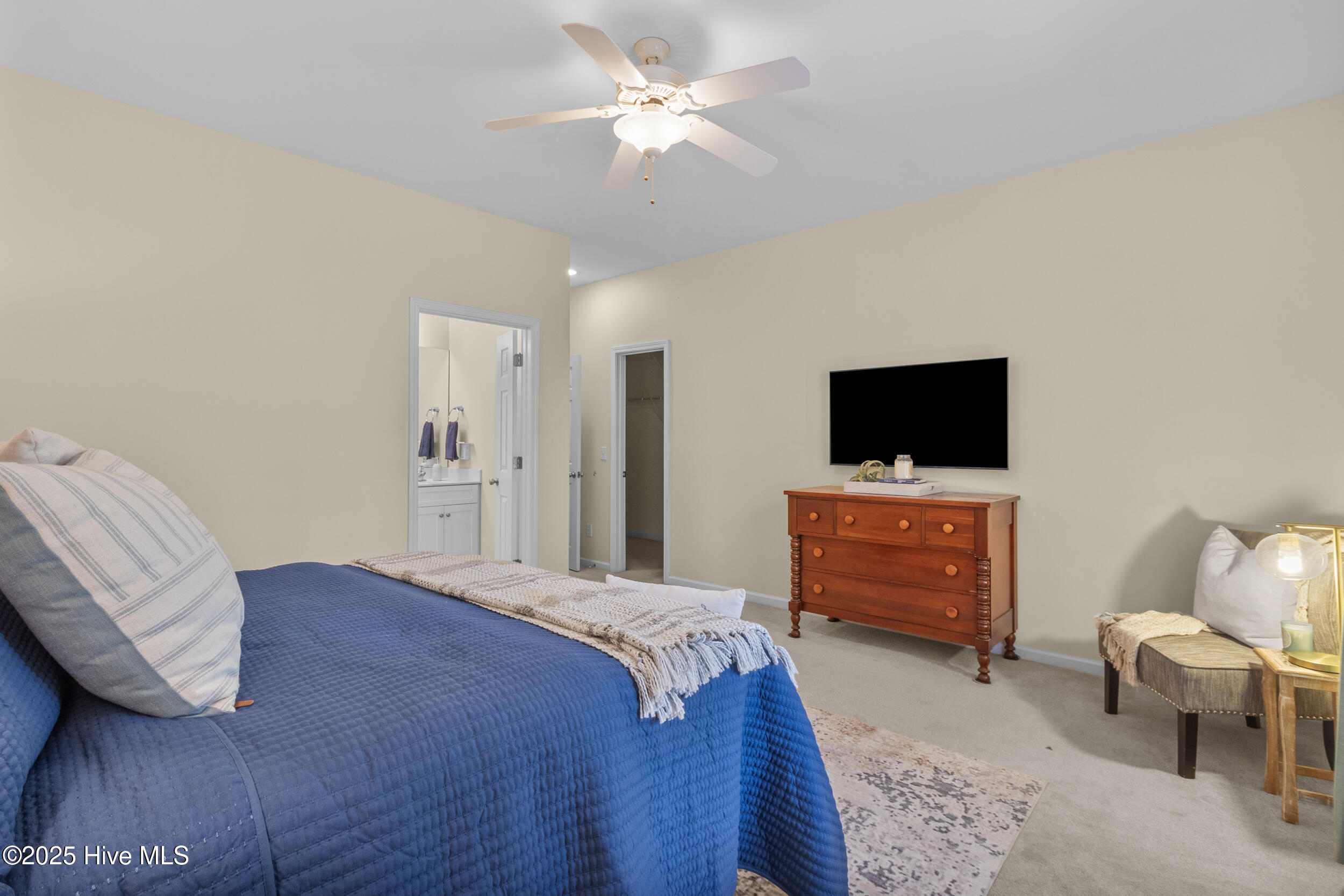 106 Regan Court, Hampstead