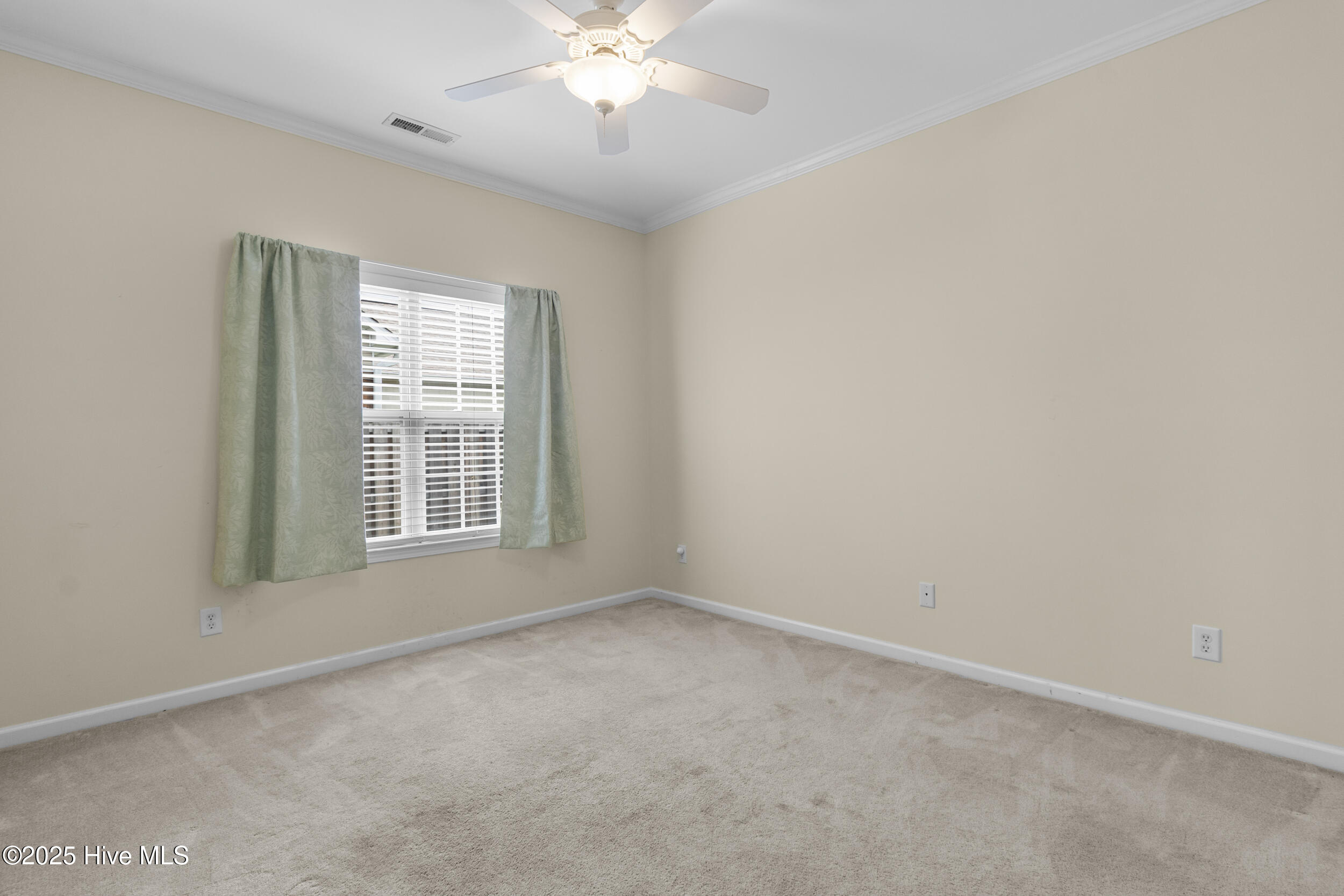 106 Regan Court, Hampstead