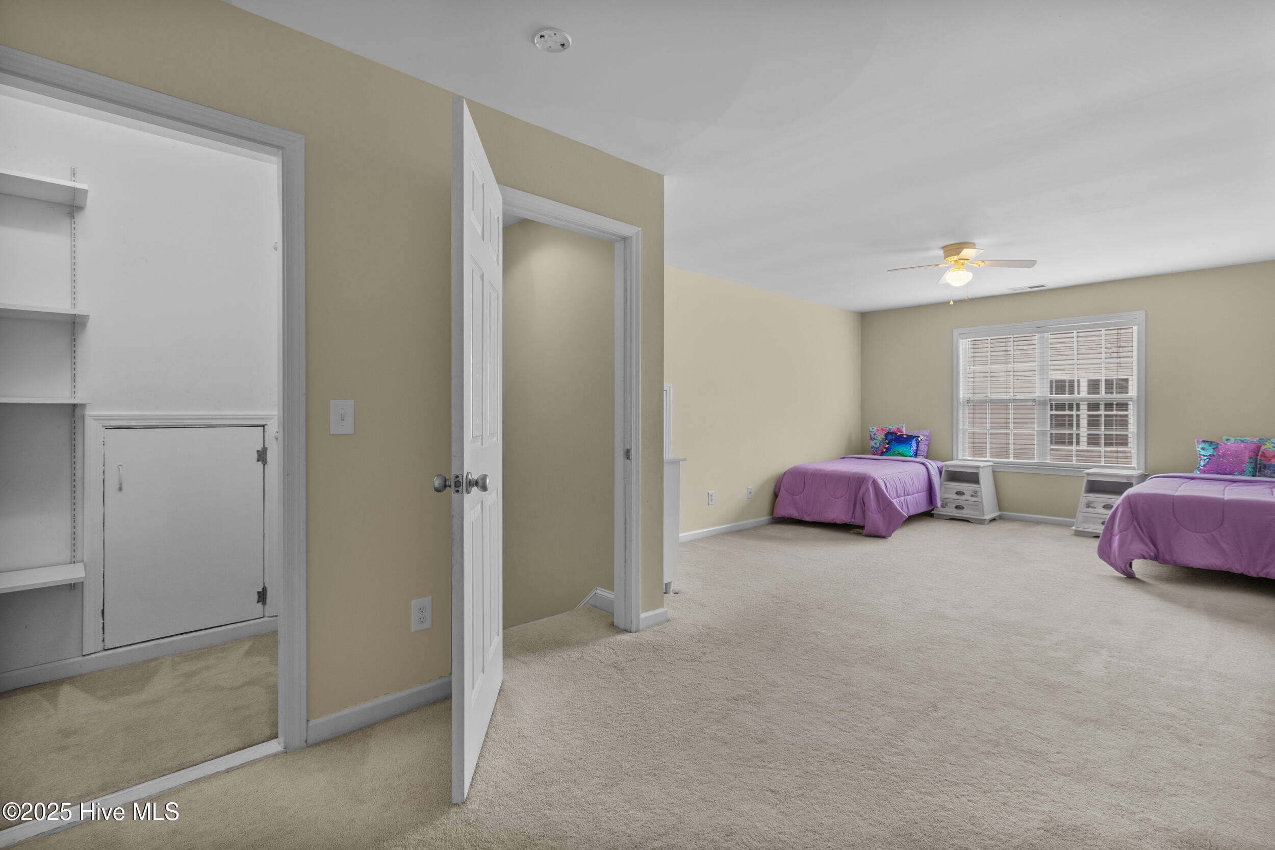 106 Regan Court, Hampstead