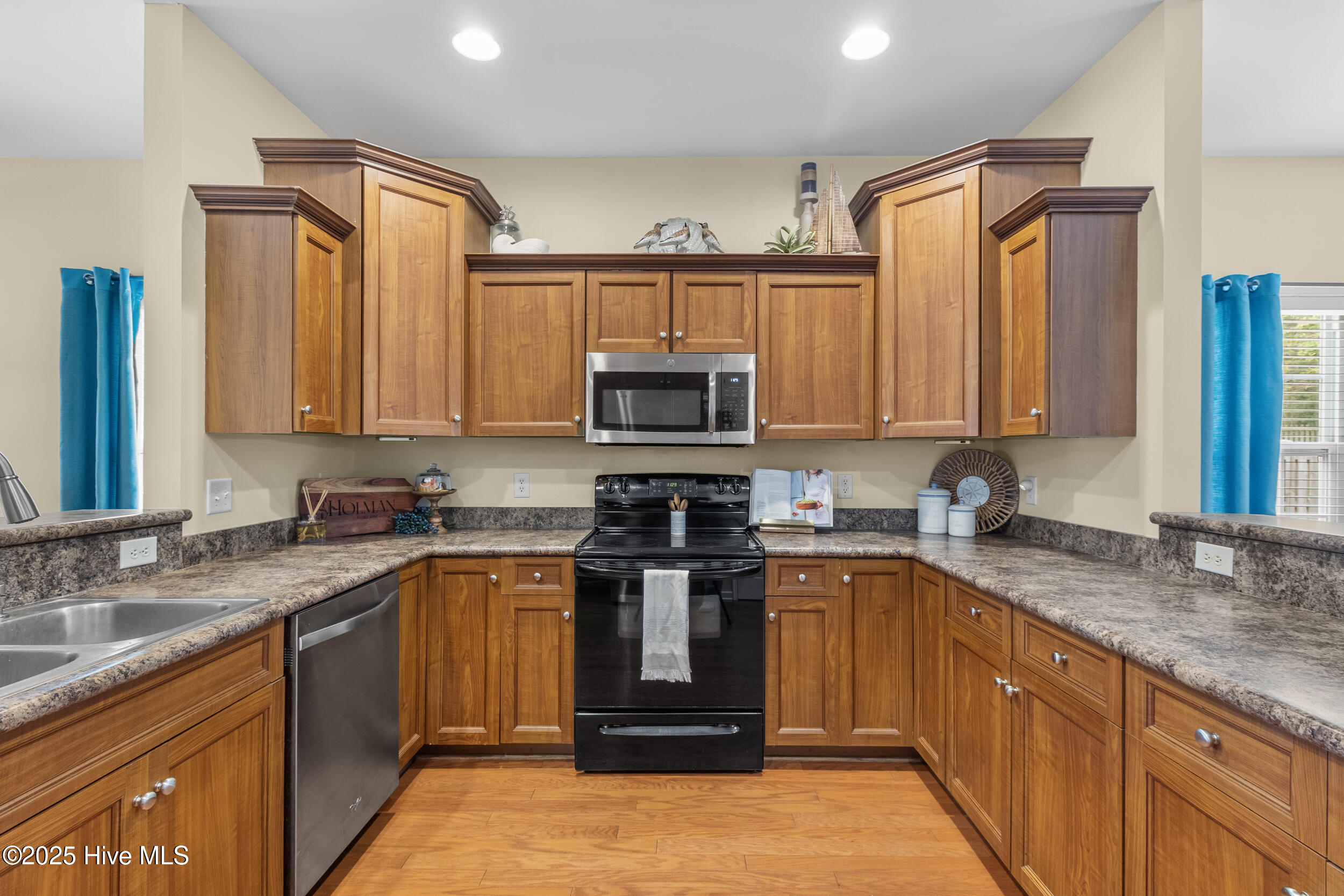 106 Regan Court, Hampstead