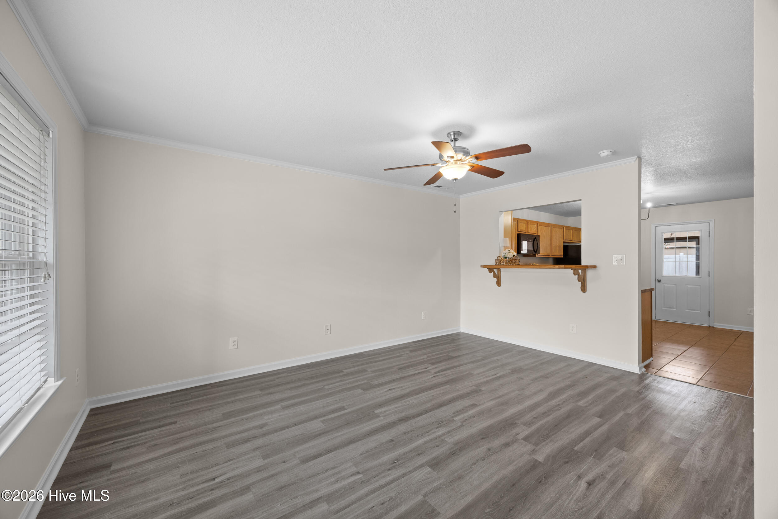 27 E Doris Avenue 111