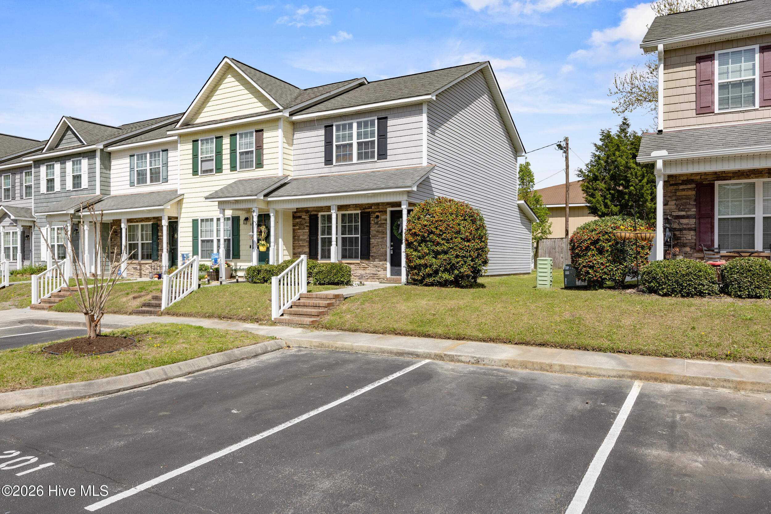 27 E Doris Avenue 111