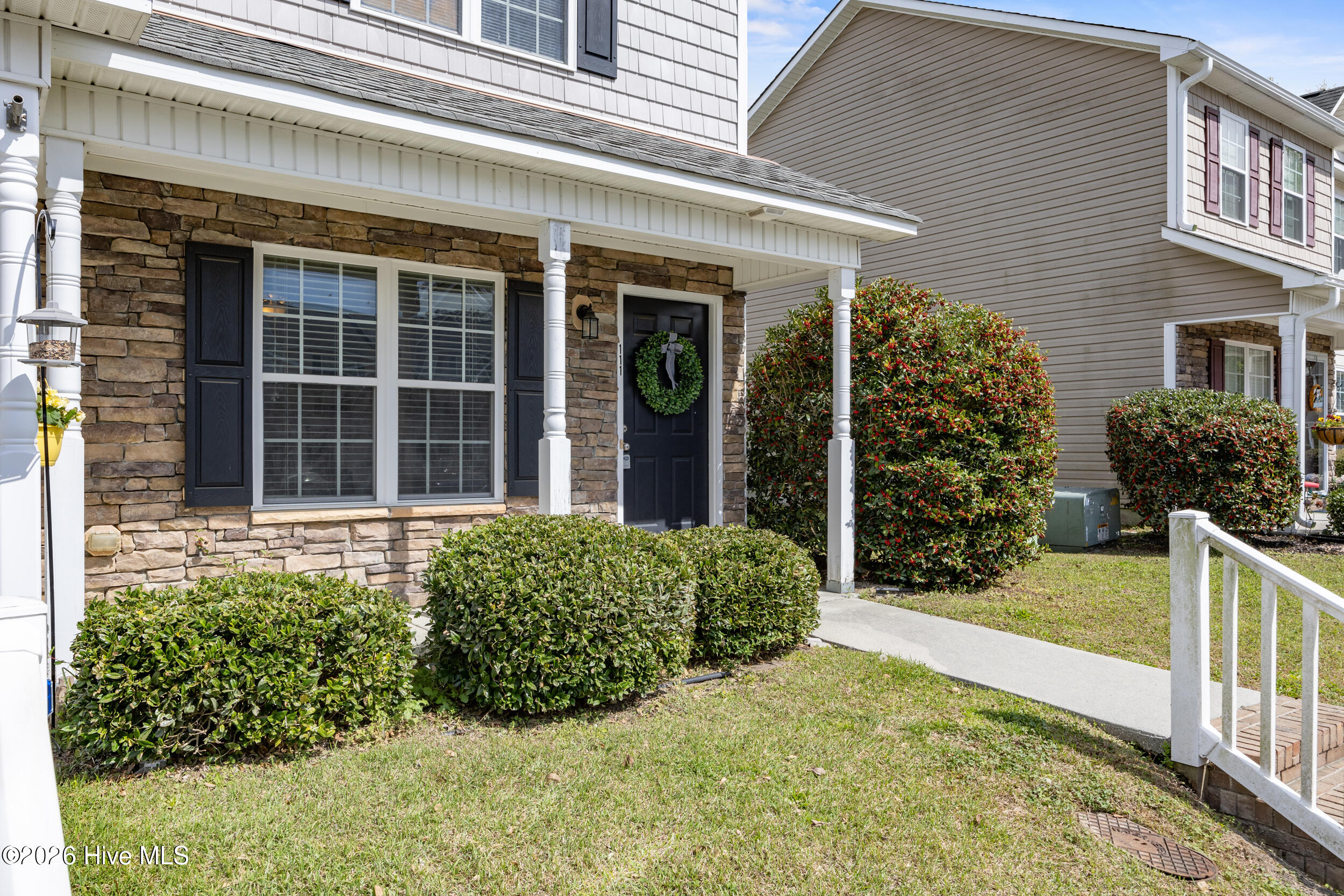 27 E Doris Avenue 111