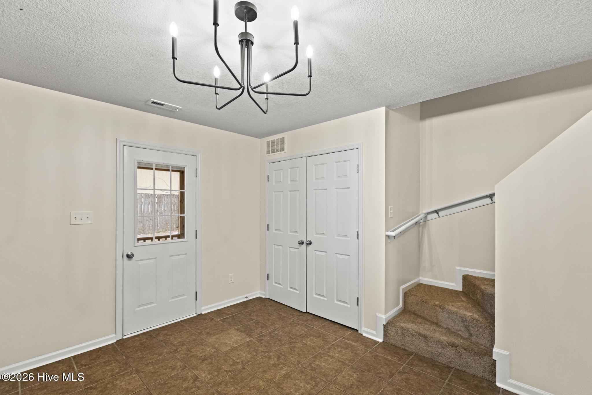 27 E Doris Avenue 111